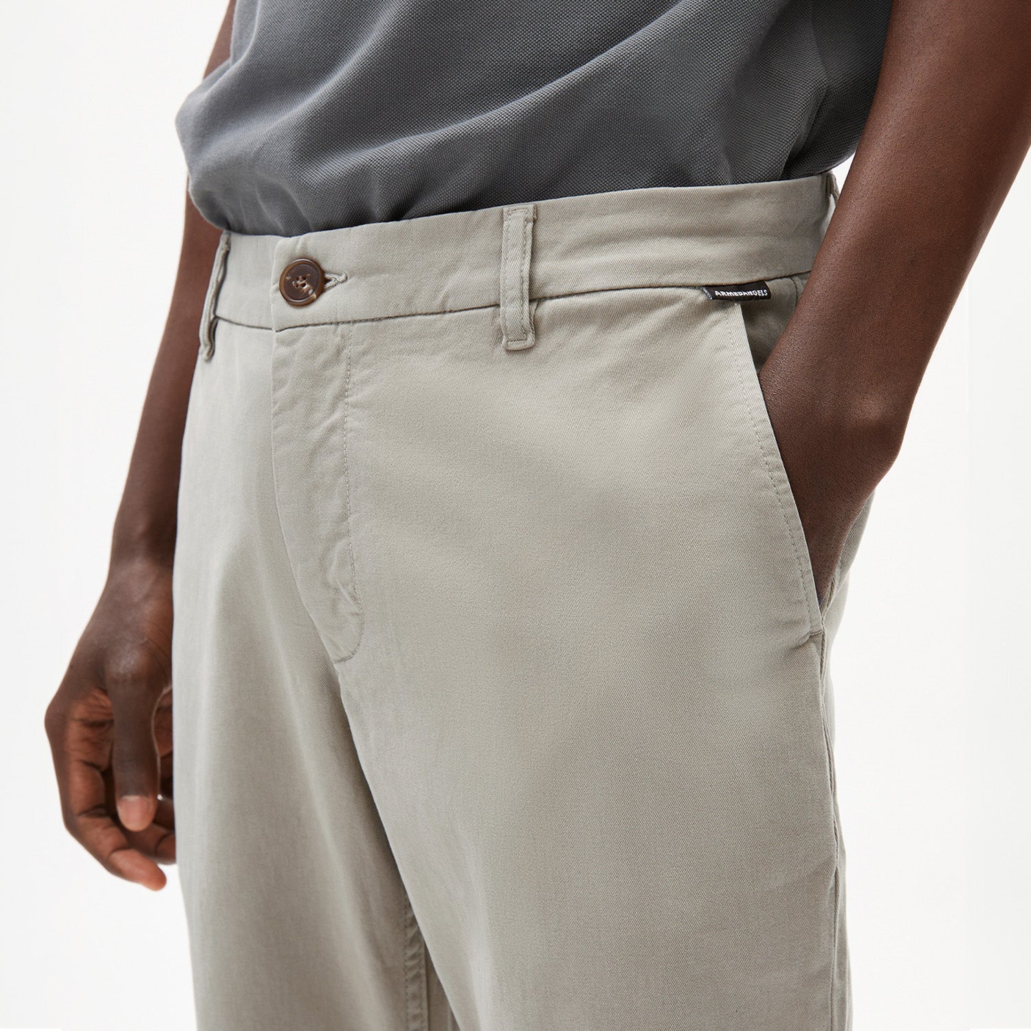 BACKYARD Saison SS25 Herren Chinos