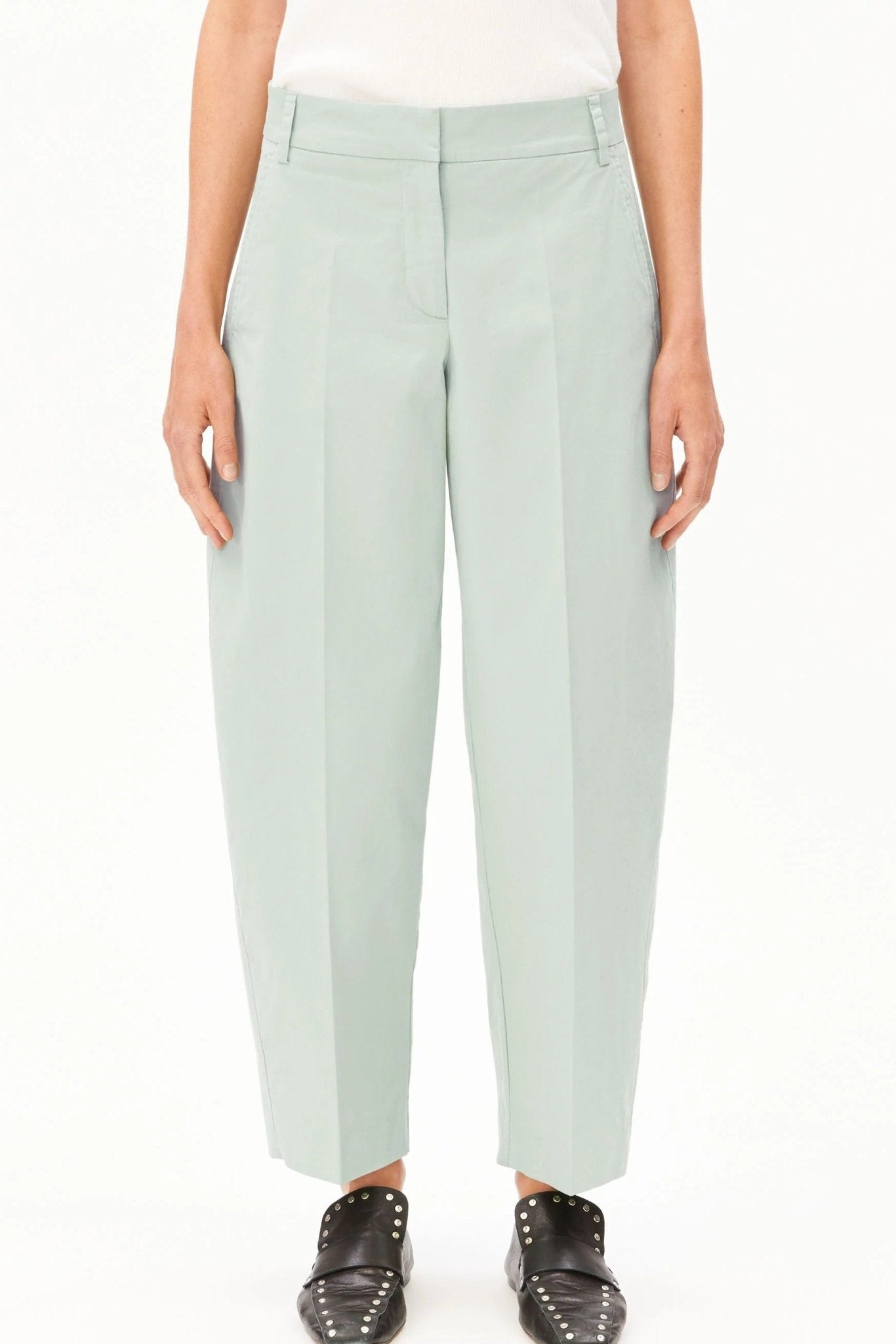 ARMEDANGELS - Barrel Leg Twill Pant - Foam - BACKYARD