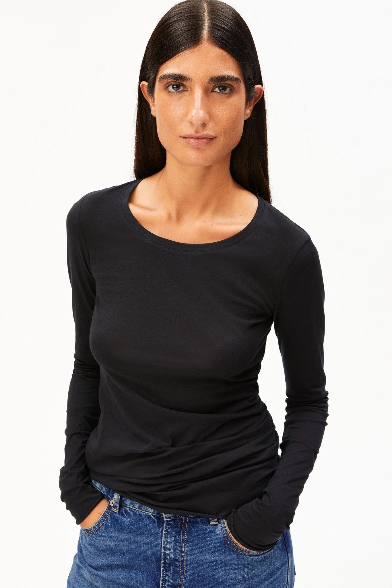 ARMEDANGELS - Einiaara Soft - Black - BACKYARD