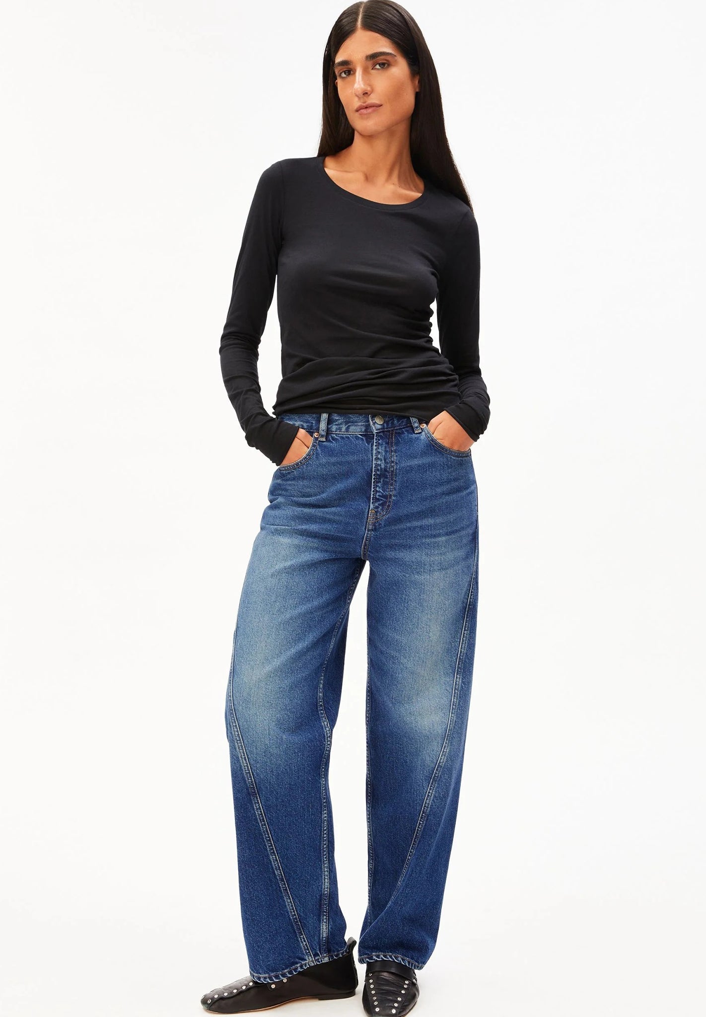 ARMEDANGELS - Einiaara Soft - Black - BACKYARD