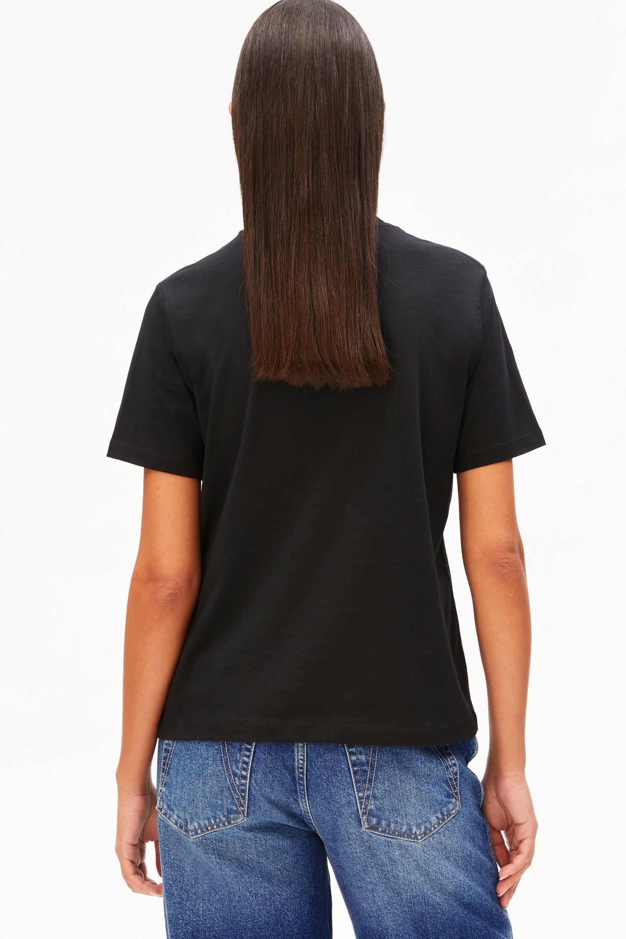ARMEDANGELS-Lualaa T-Shirt-Black-BACKYARD