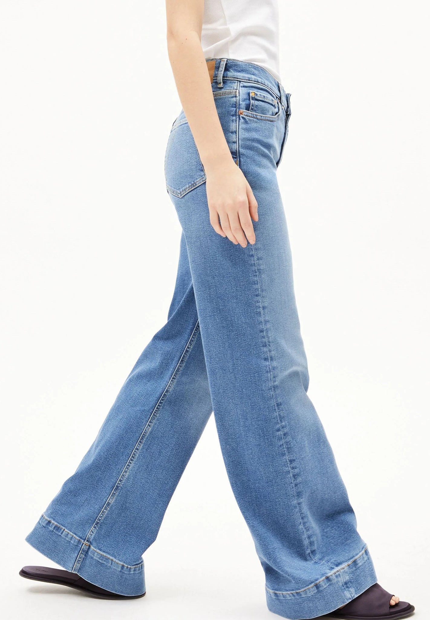 ARMEDANGELS - Murliaa - Lighten - BACKYARD