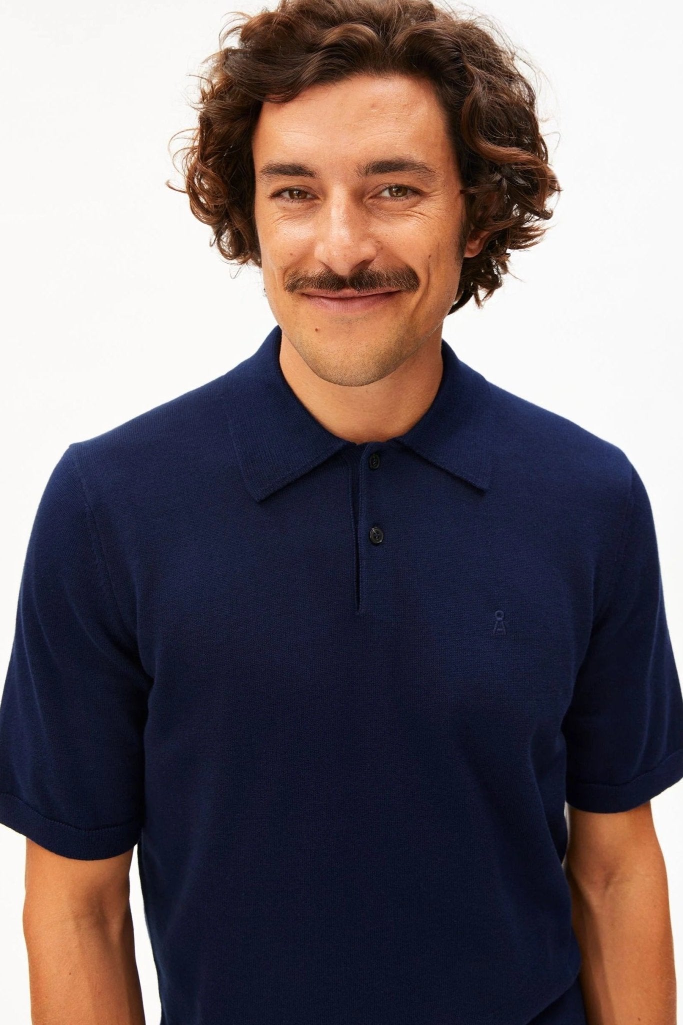 ARMEDANGELS - Shortsleeve Knit Poloshirt - Tinted Navy - BACKYARD