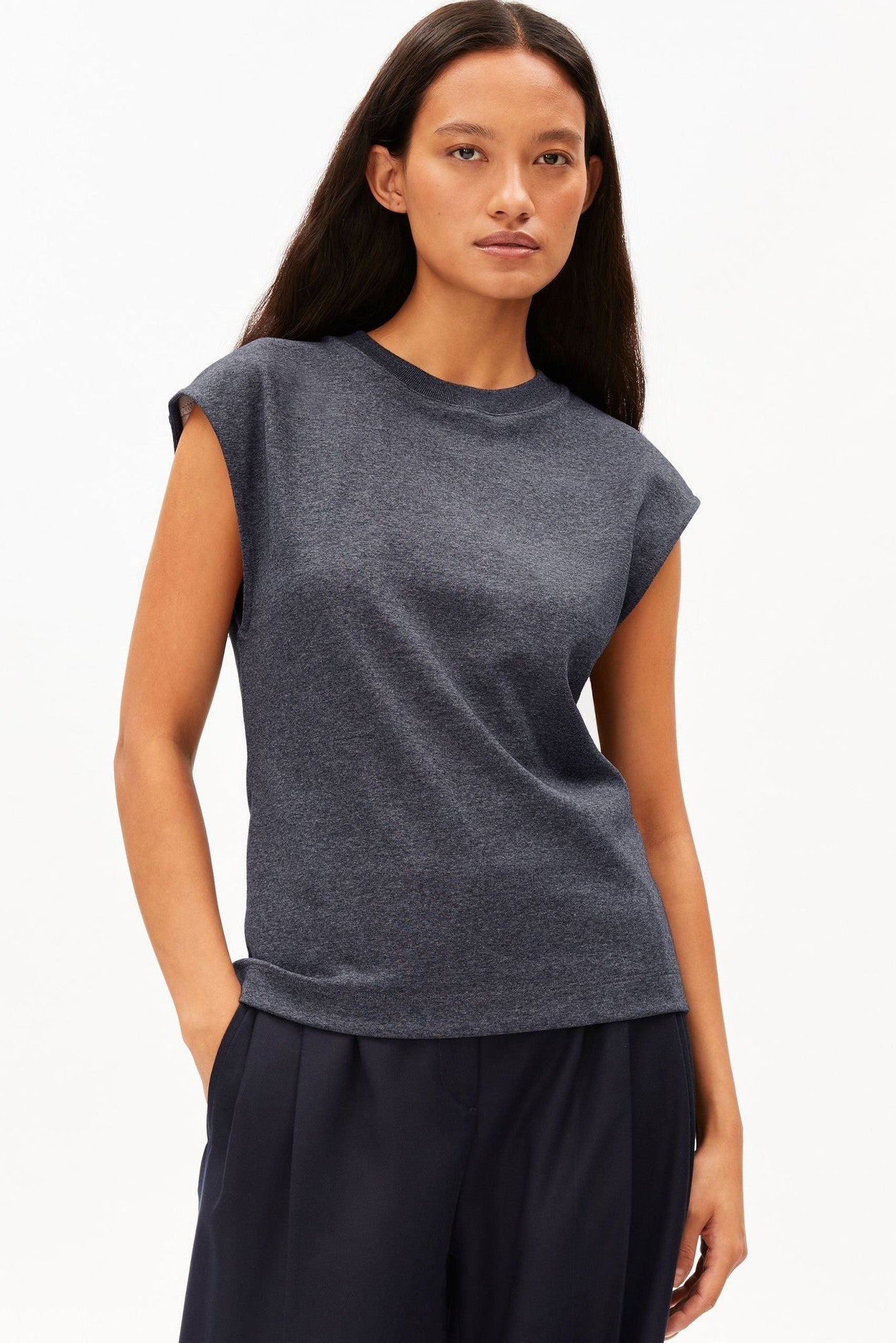 ARMEDANGELS - Un - Wasted Top - Steel Melange Undyed - BACKYARD