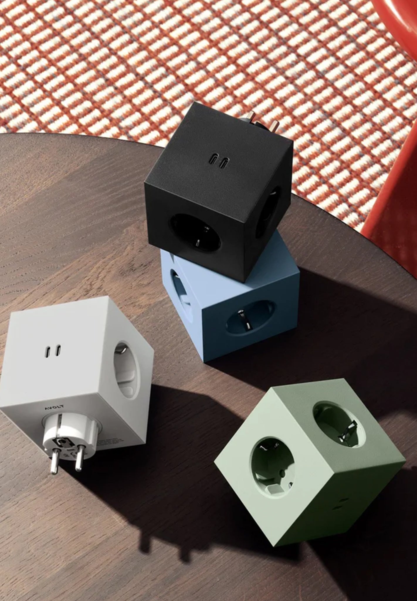 AVOLT - Square 2 - Old Pink - BACKYARD