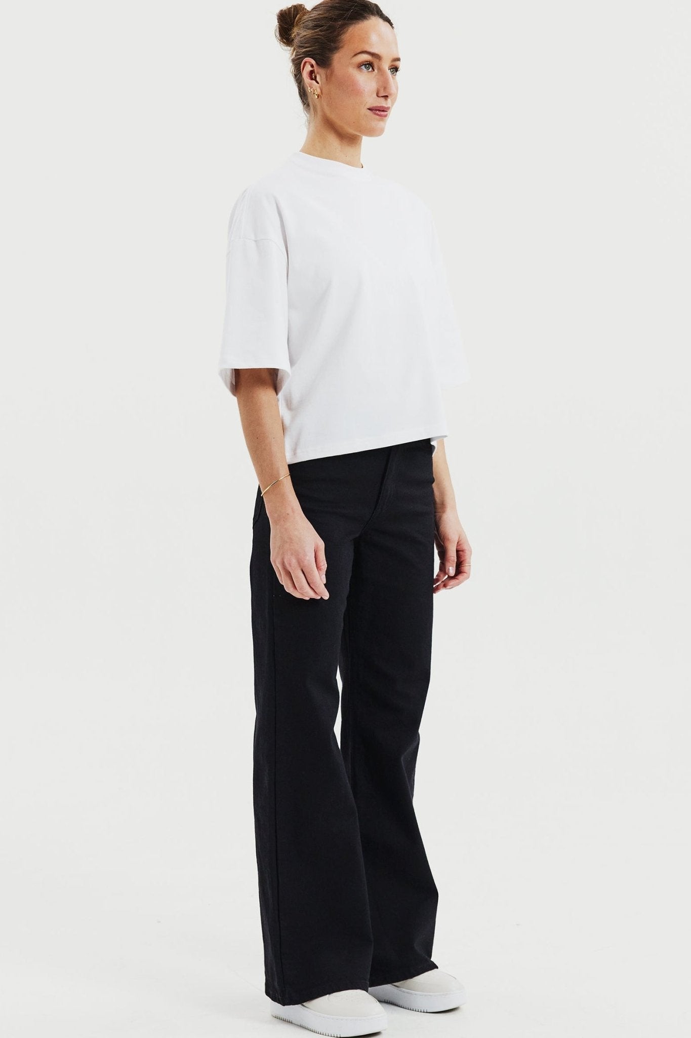 BREAD & BOXERS - Heavy Tee - White - BACKYARD