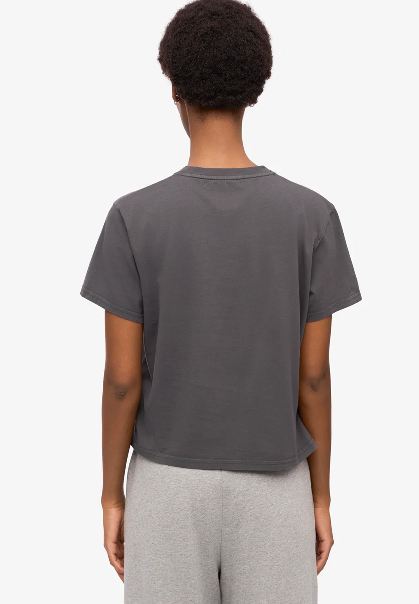 COLORFUL STANDARD - Organic Boxy Crop Tee - Lava Grey - BACKYARD