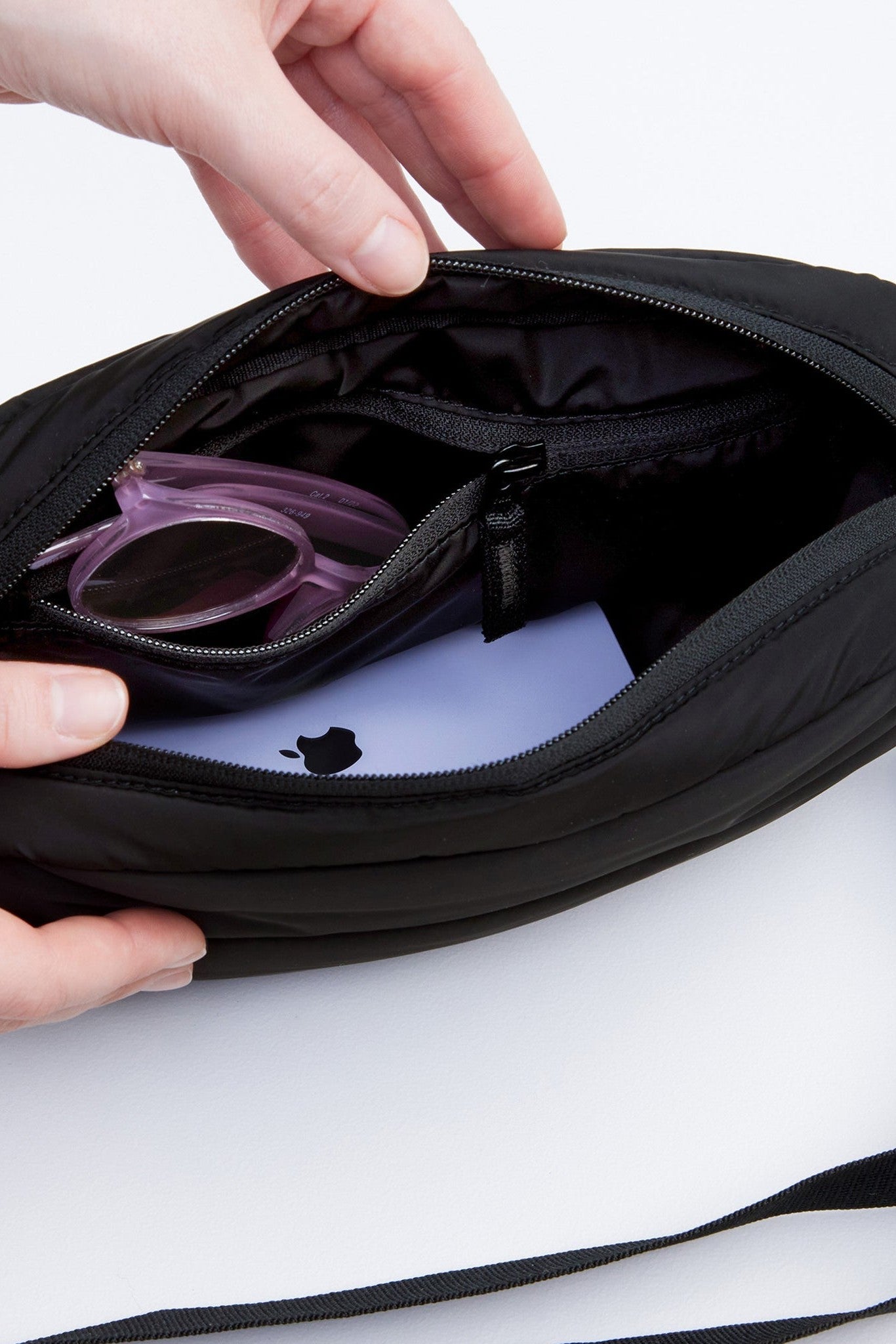 GOT BAG - Puffer Crossbody Bag - Black Monochrome - BACKYARD