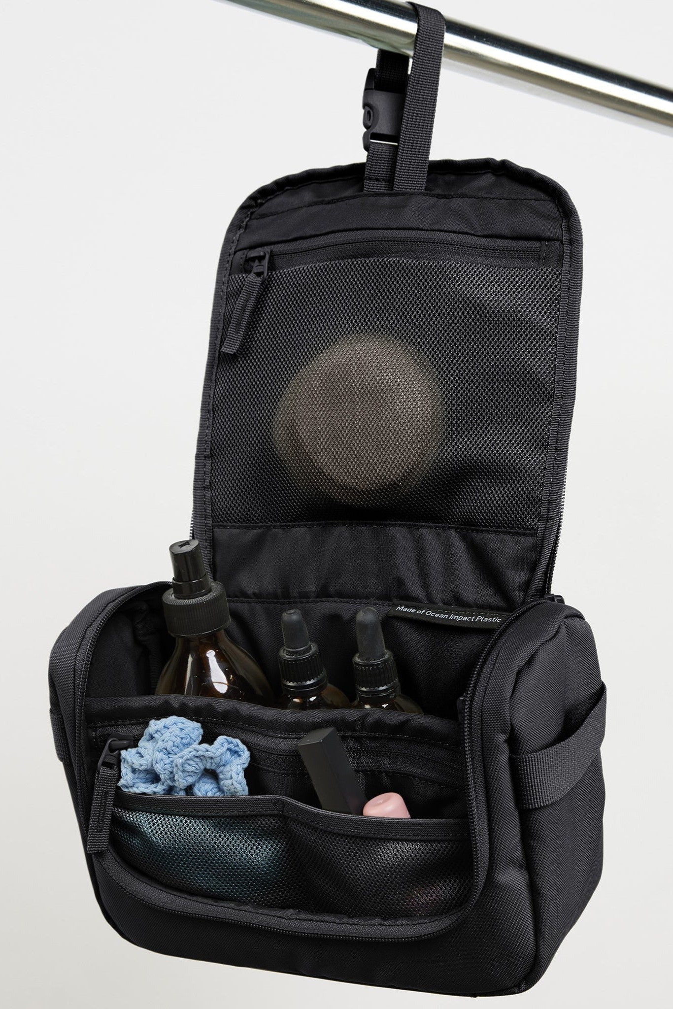 GOT BAG - Shower Kit - Black - BACKYARD