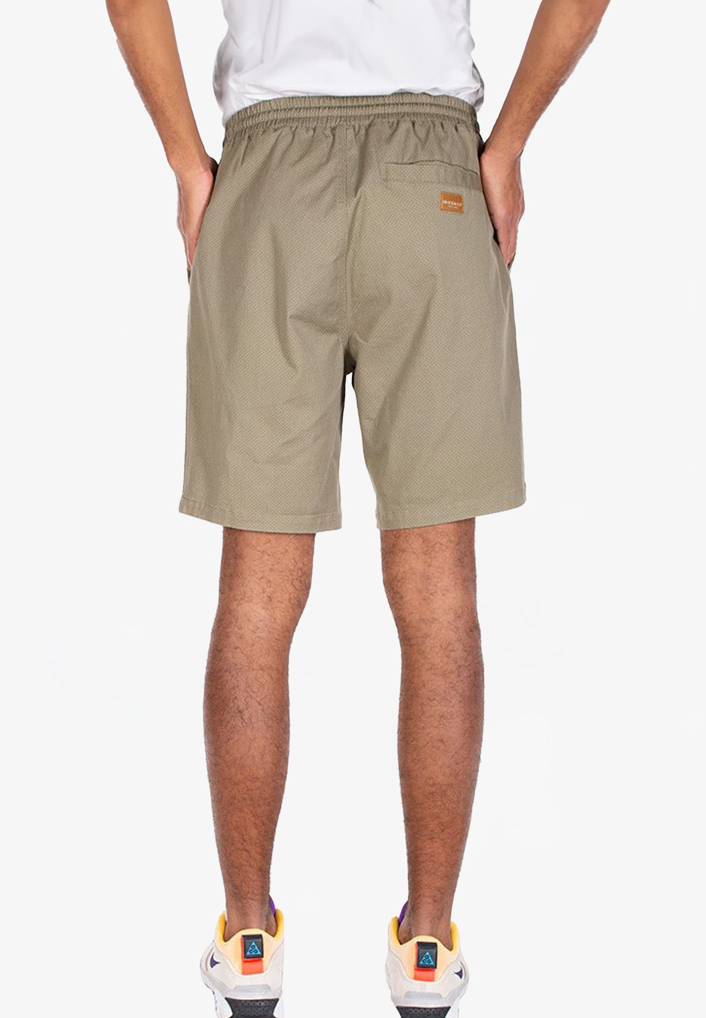 IRIEDAILY - Love N Relax Short - Olivegrey - BACKYARD