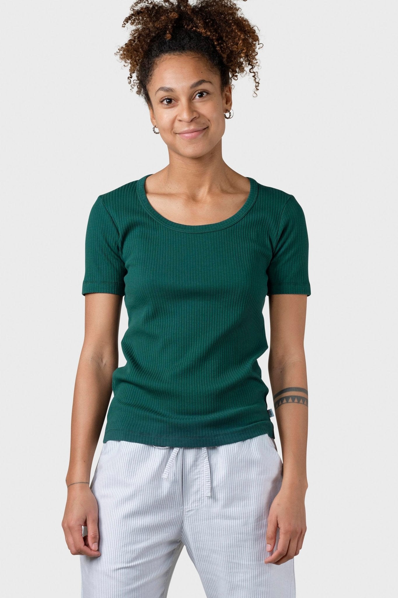 KLITMOLLER COLLECTIVE - Rib Tee - Moss Green - BACKYARD