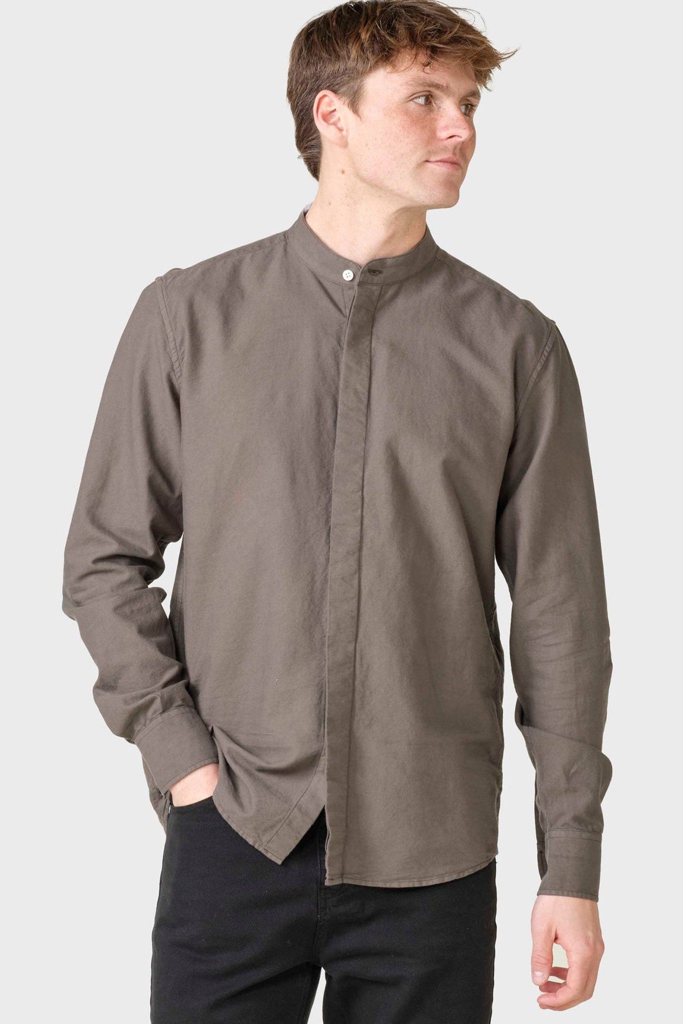 KLITMOLLER COLLECTIVE - Simon Shirt - Taupe - BACKYARD