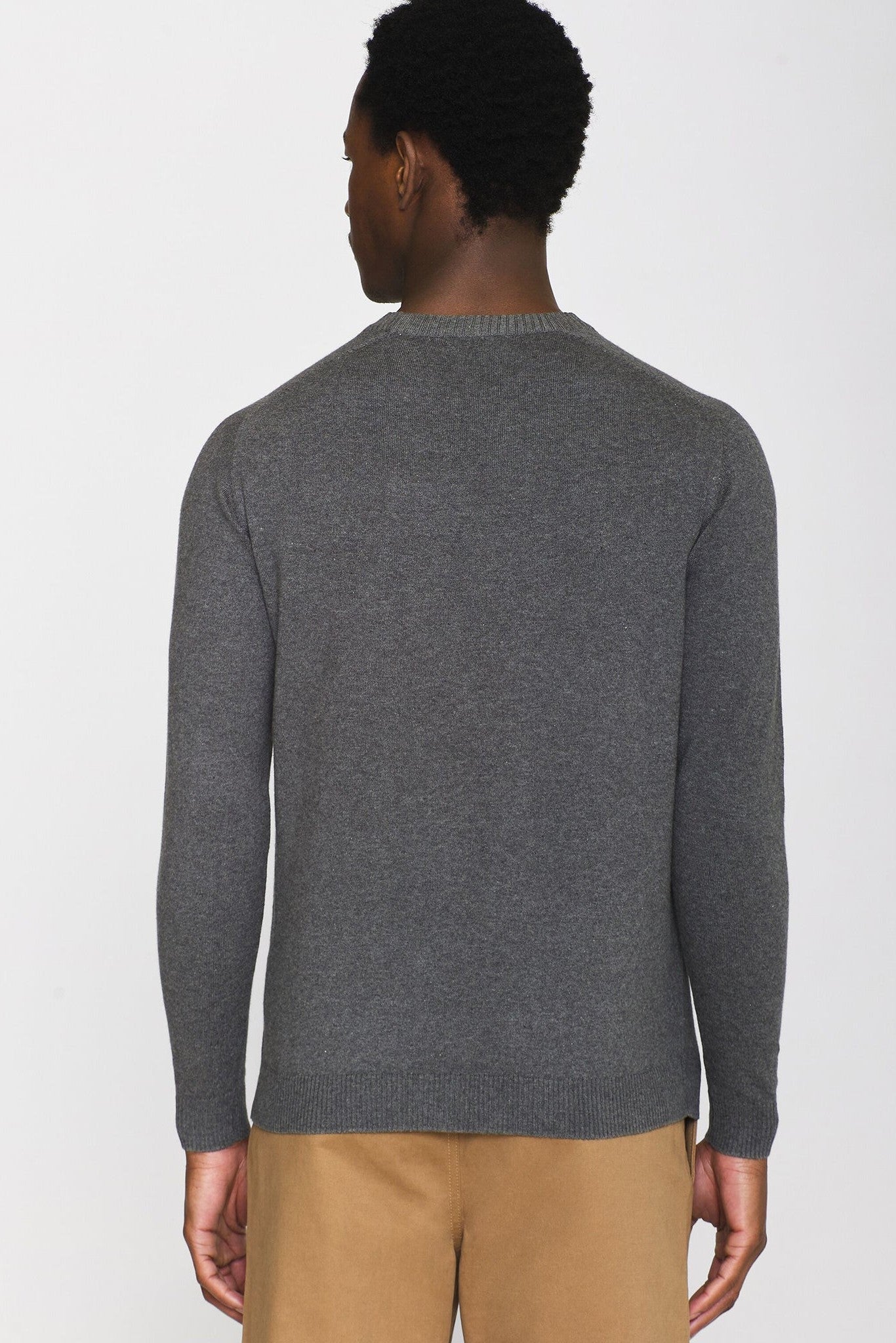 KNOWLEDGE COTTON - Regular Merino Knit Crew Neck - Dark Grey Melange - BACKYARD