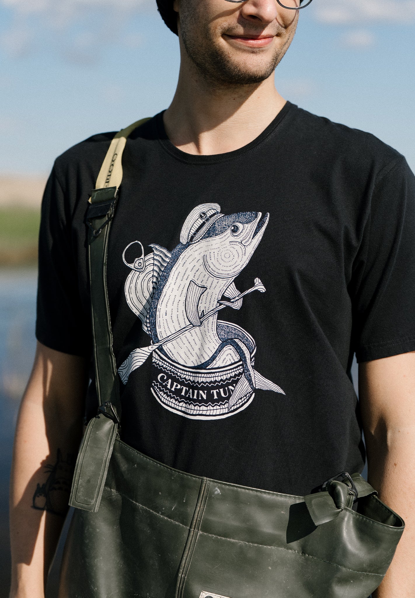 LAKOR - Captain Tuna T-Shirt - Moonless Night - BACKYARD