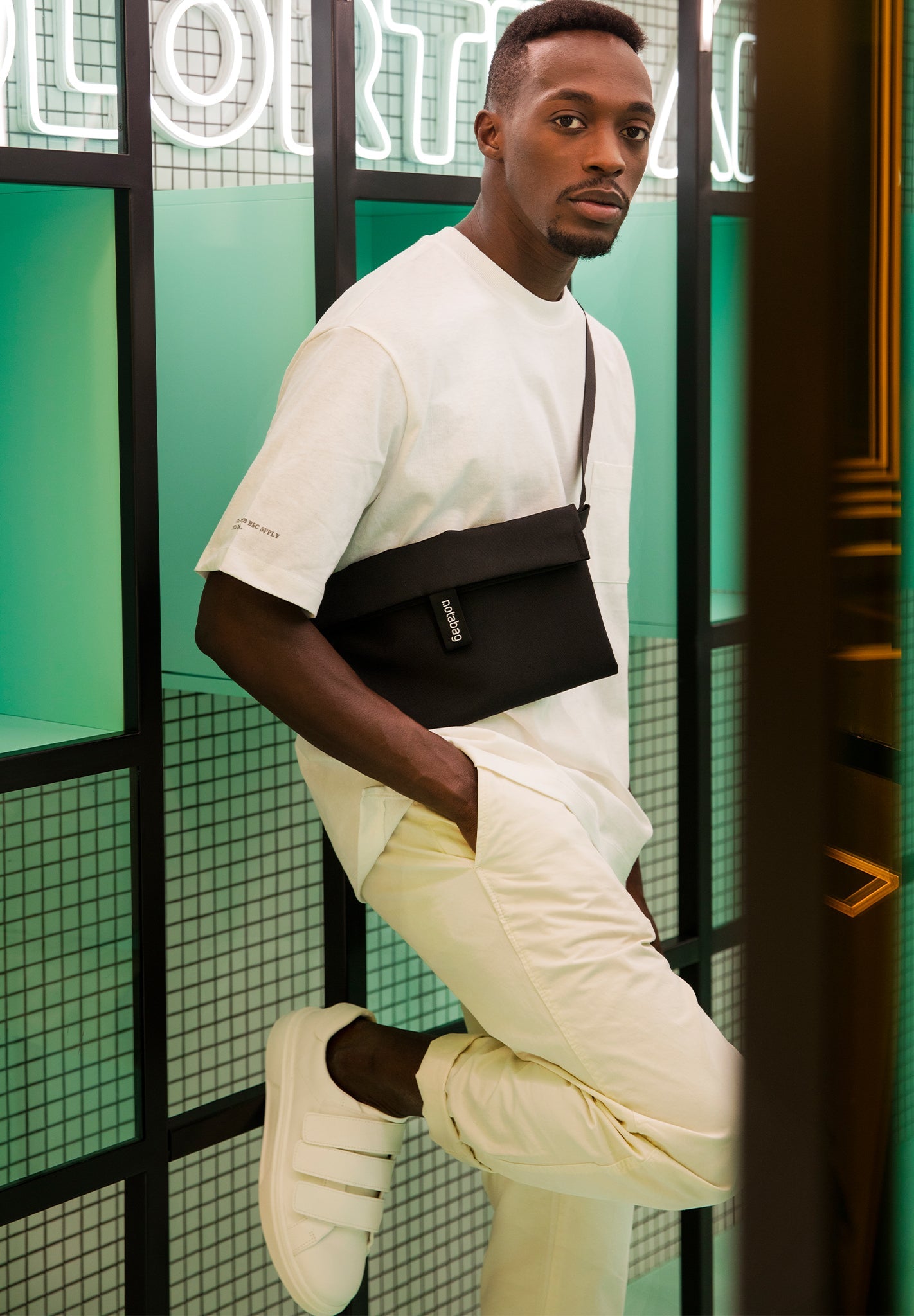 NOTABAG - Notabag Crossbody - Black - BACKYARD