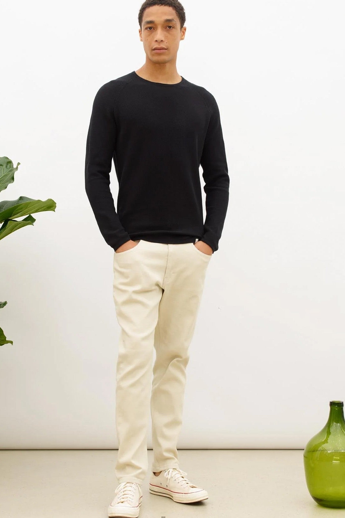 NOWADAYS - Honeycomb Crew Neck - Caviar - BACKYARD