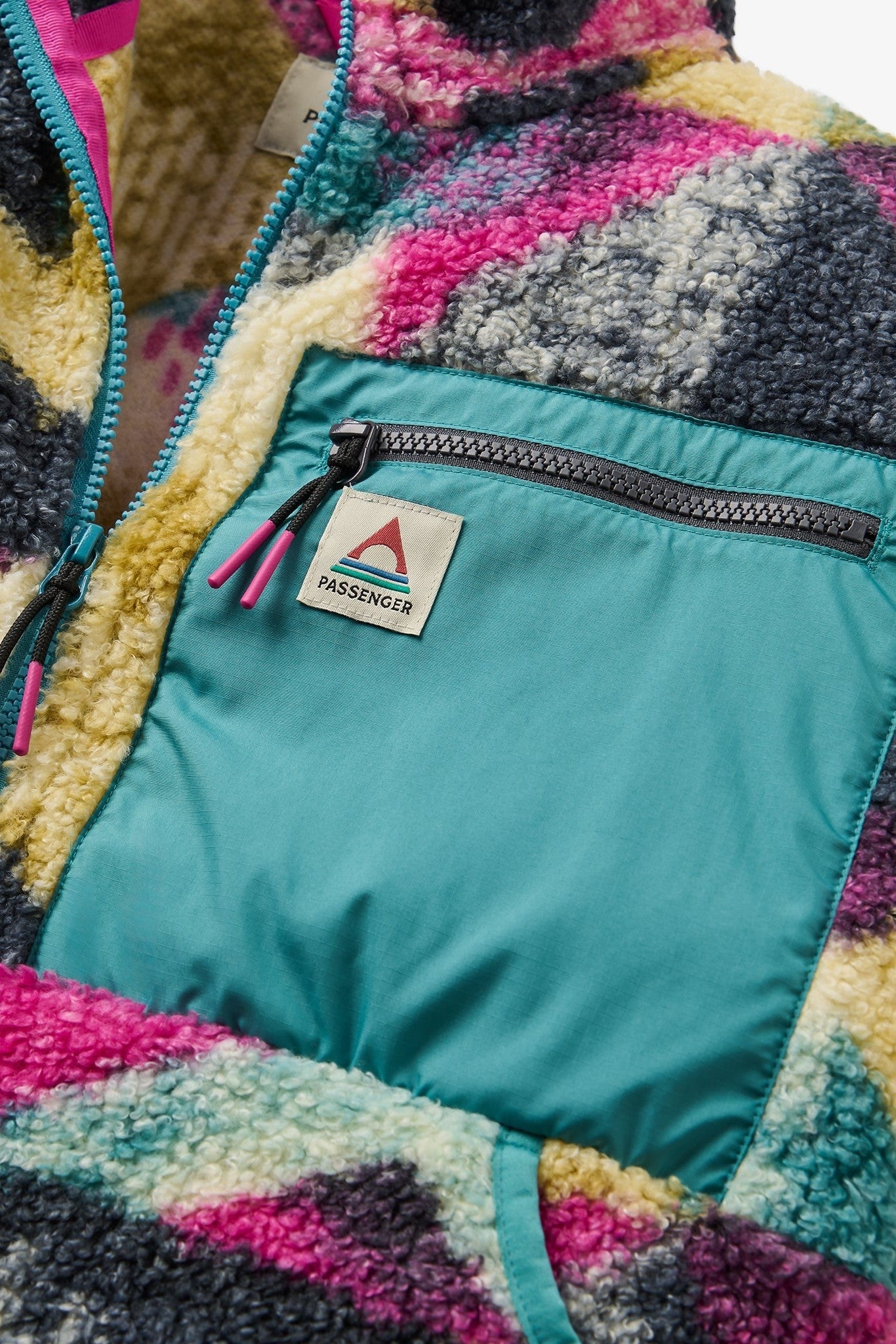 PASSENGER - Ravi Recycled Sherpa Fleece - Mosaic Mountain Charcoal - BACKYARD