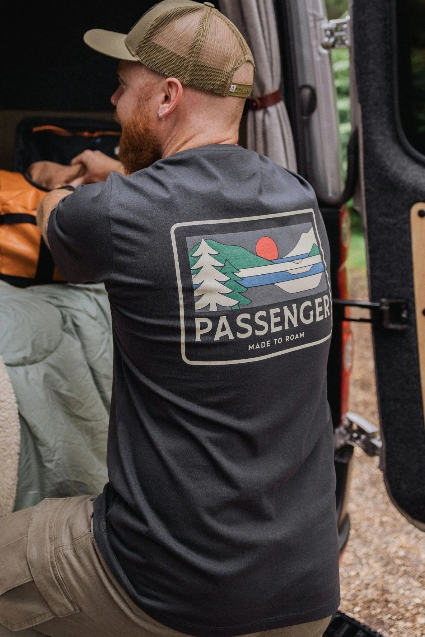 PASSENGER - Roamer Men's T-Shirt - Black - BACKYARD