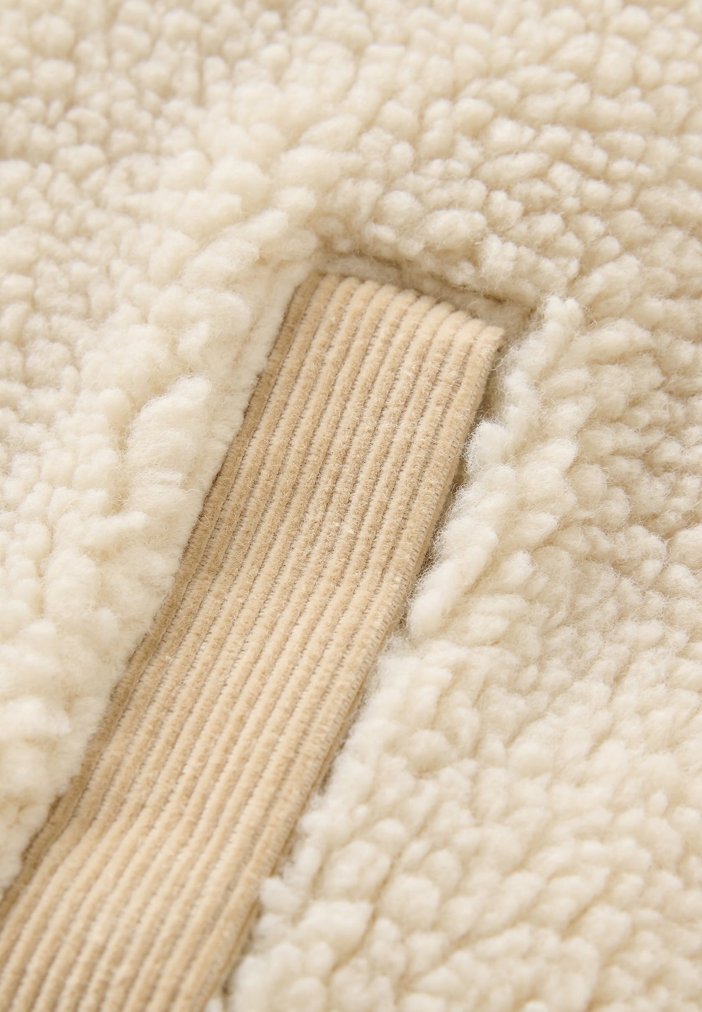 PASSENGER - Tawny Collarless Deep - Pile Sherpa Gilet - Oat - BACKYARD