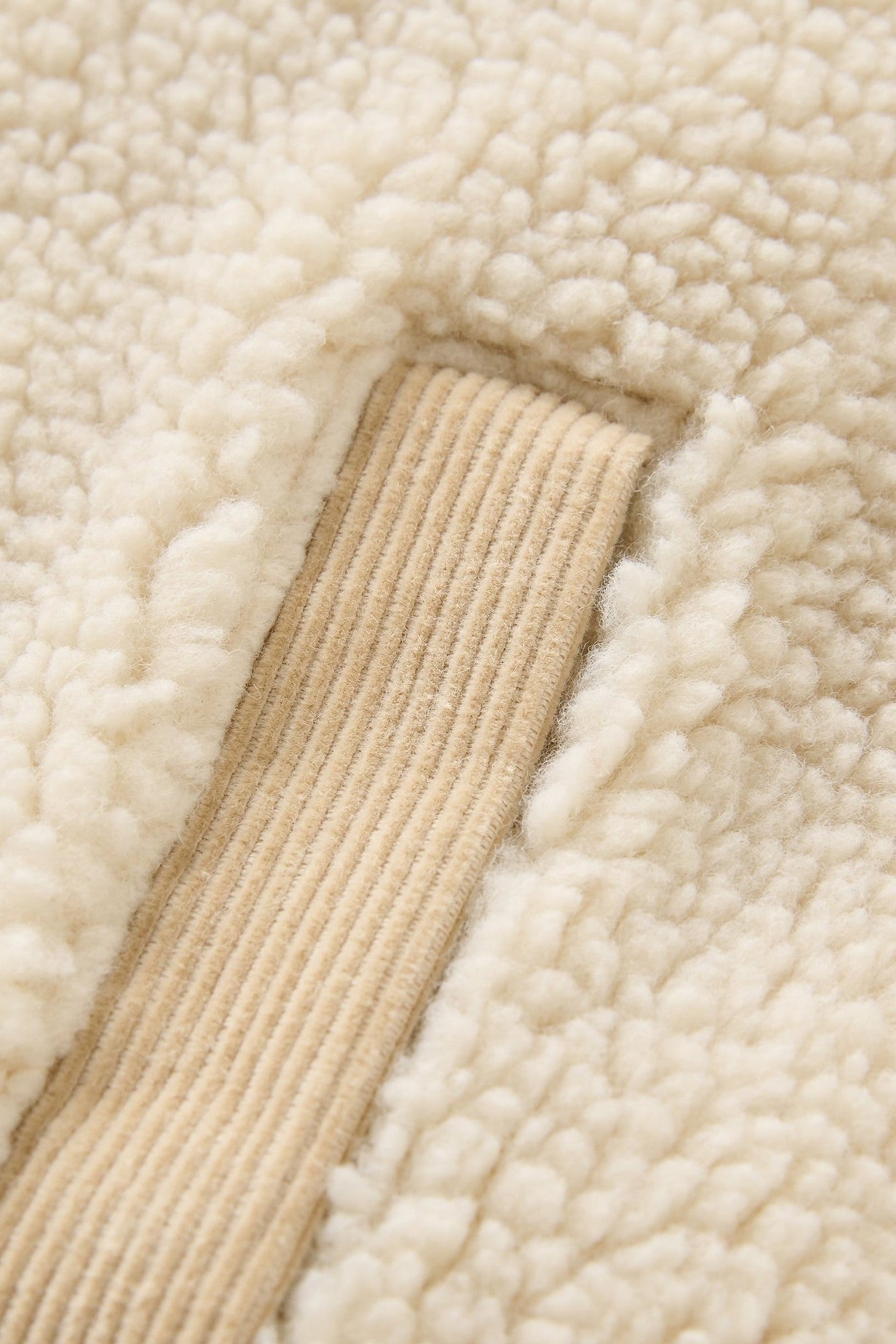 PASSENGER - Tawny Collarless Deep - Pile Sherpa Gilet - Oat - BACKYARD