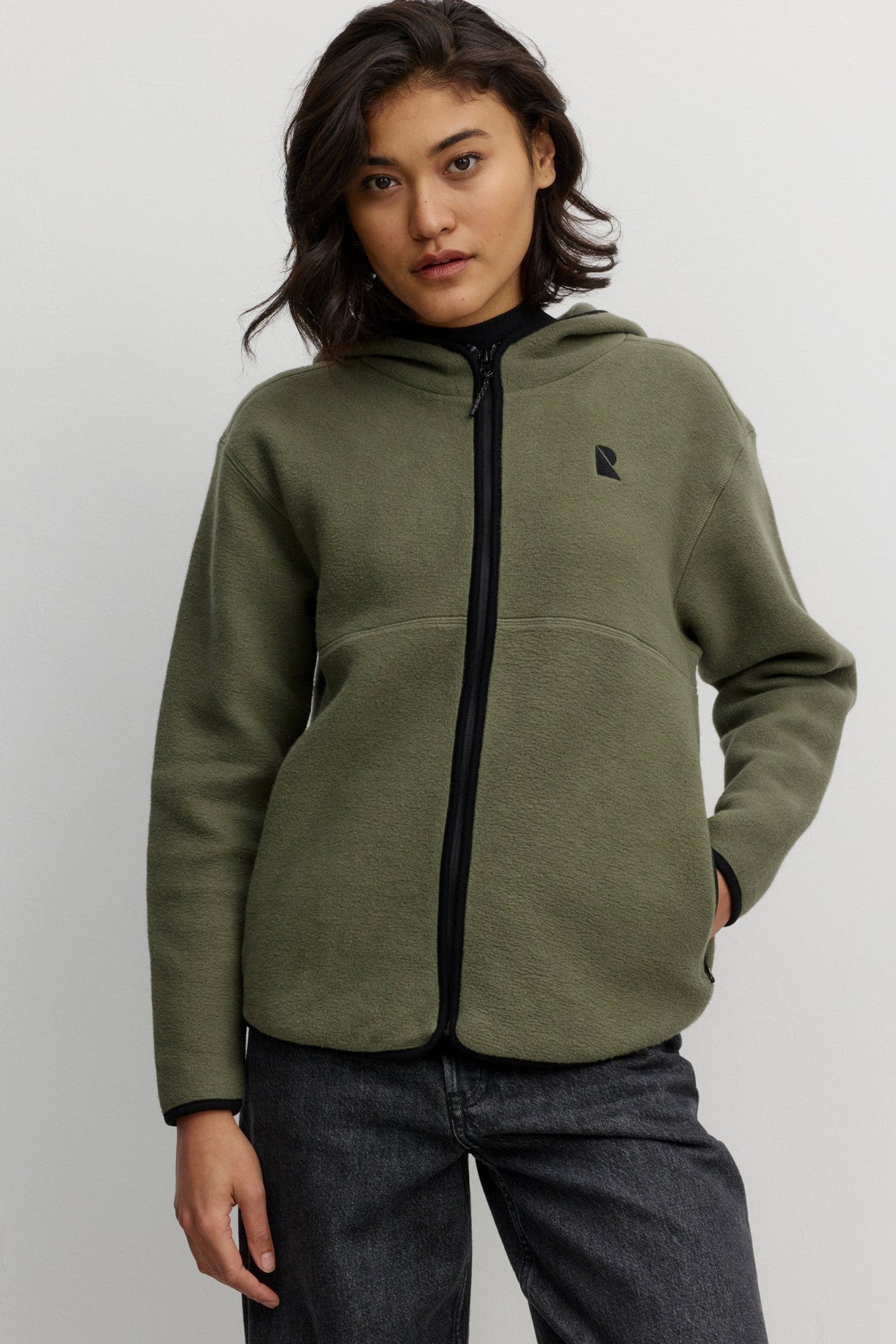 RECOLUTION - Althenia - Dark Khaki - BACKYARD