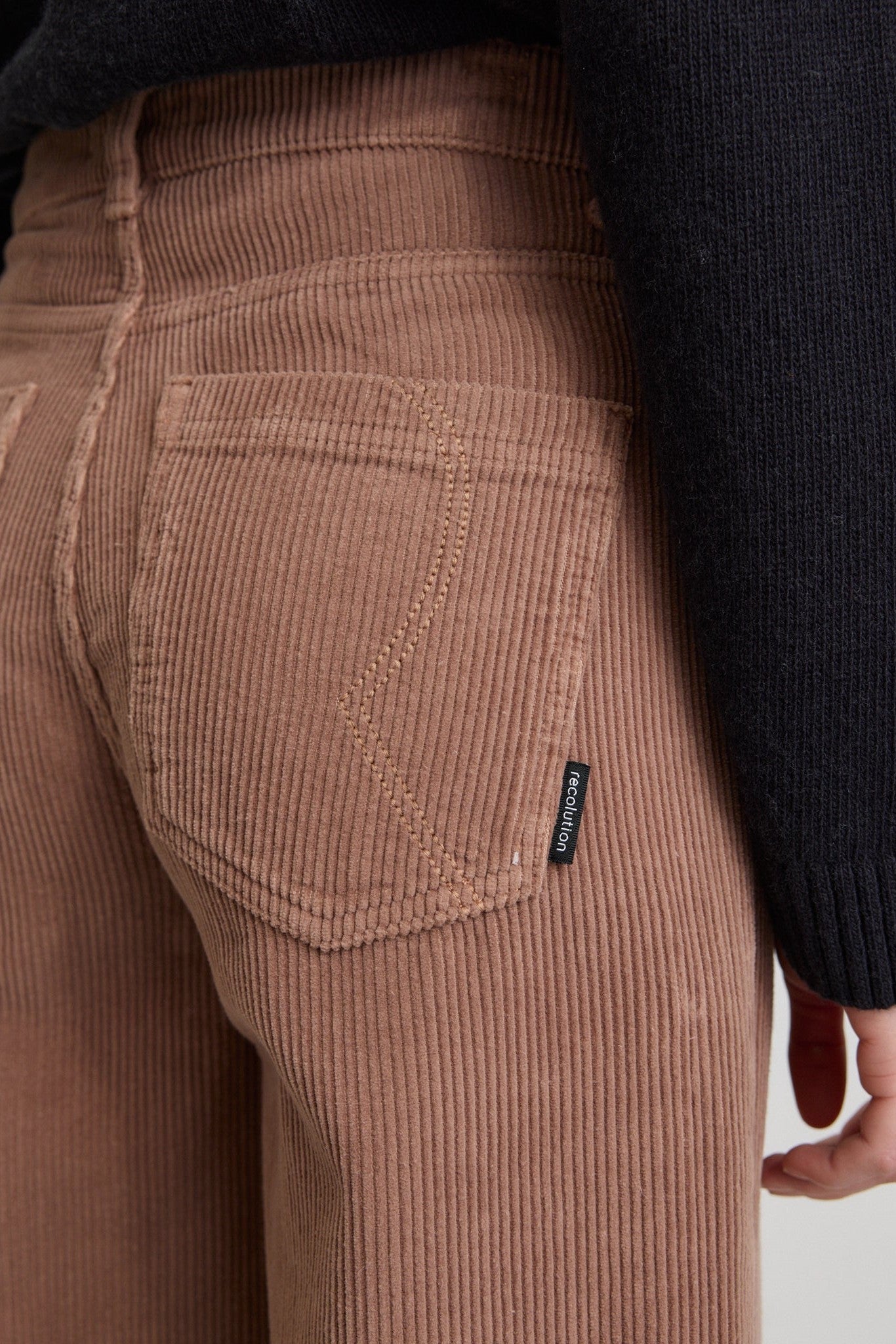 RECOLUTION - Erica Corduroy - Cognac Brown - BACKYARD