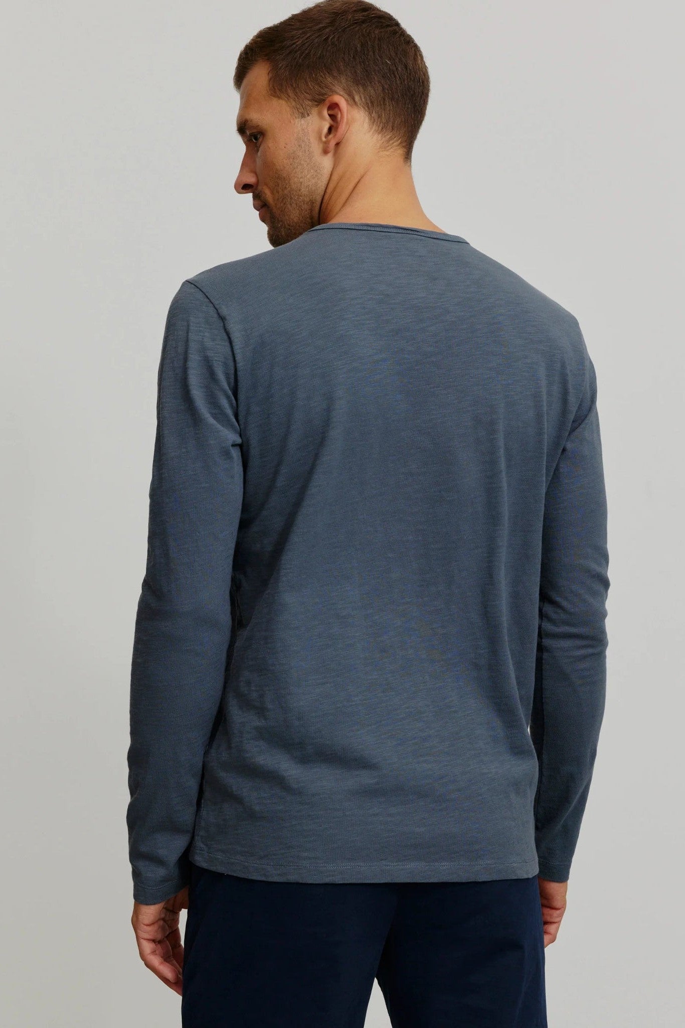 RECOLUTION - Maca - Dove Blue - BACKYARD