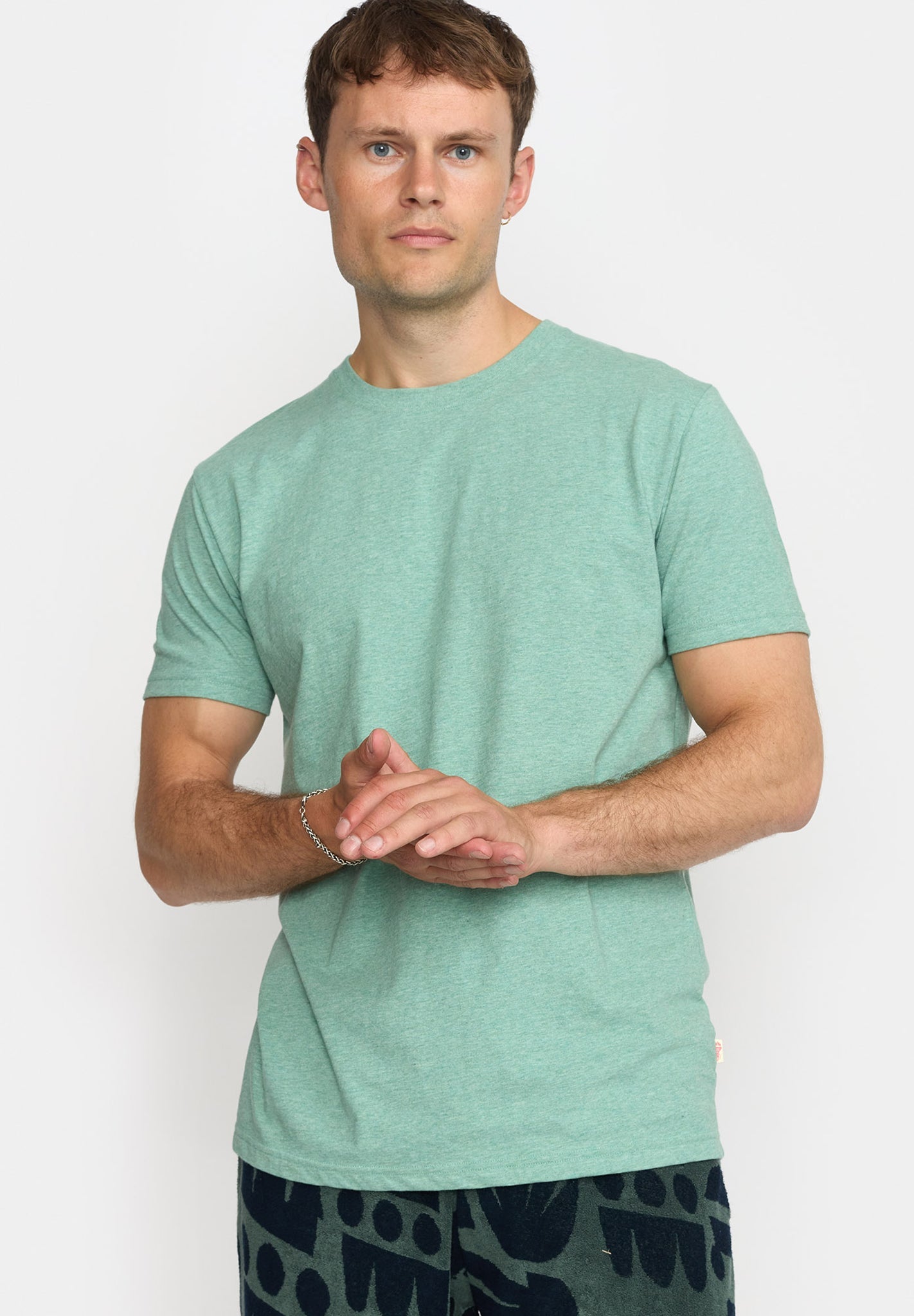 REVOLUTION - 1051 Regular T-Shirt - Green - BACKYARD