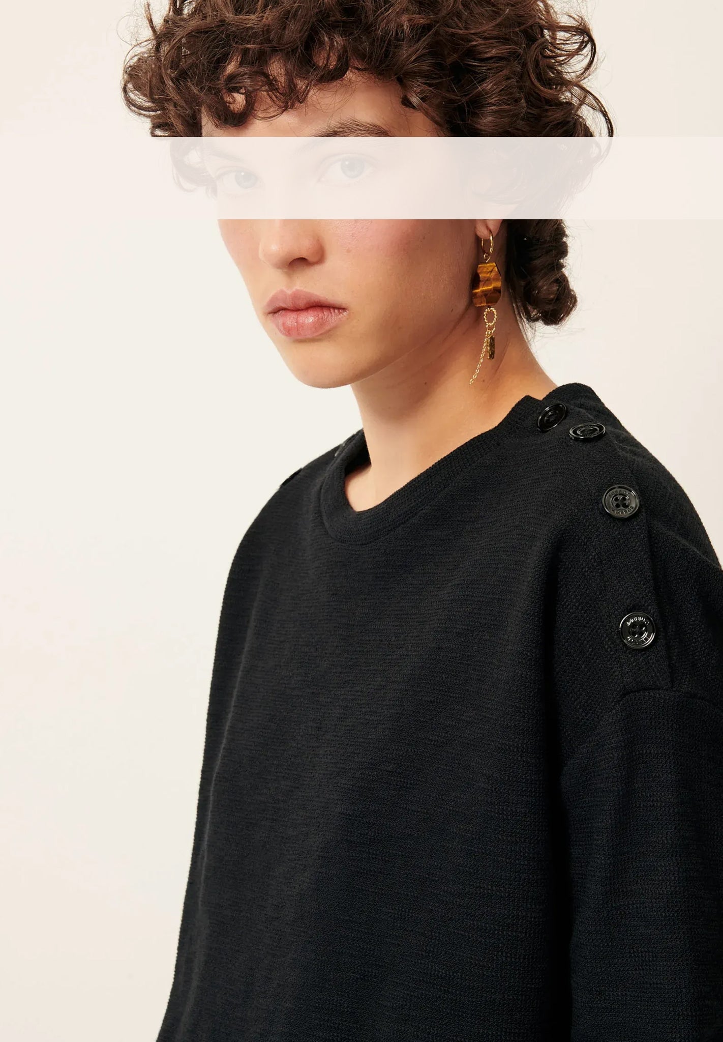 SESSUN - Austin - Black - BACKYARD