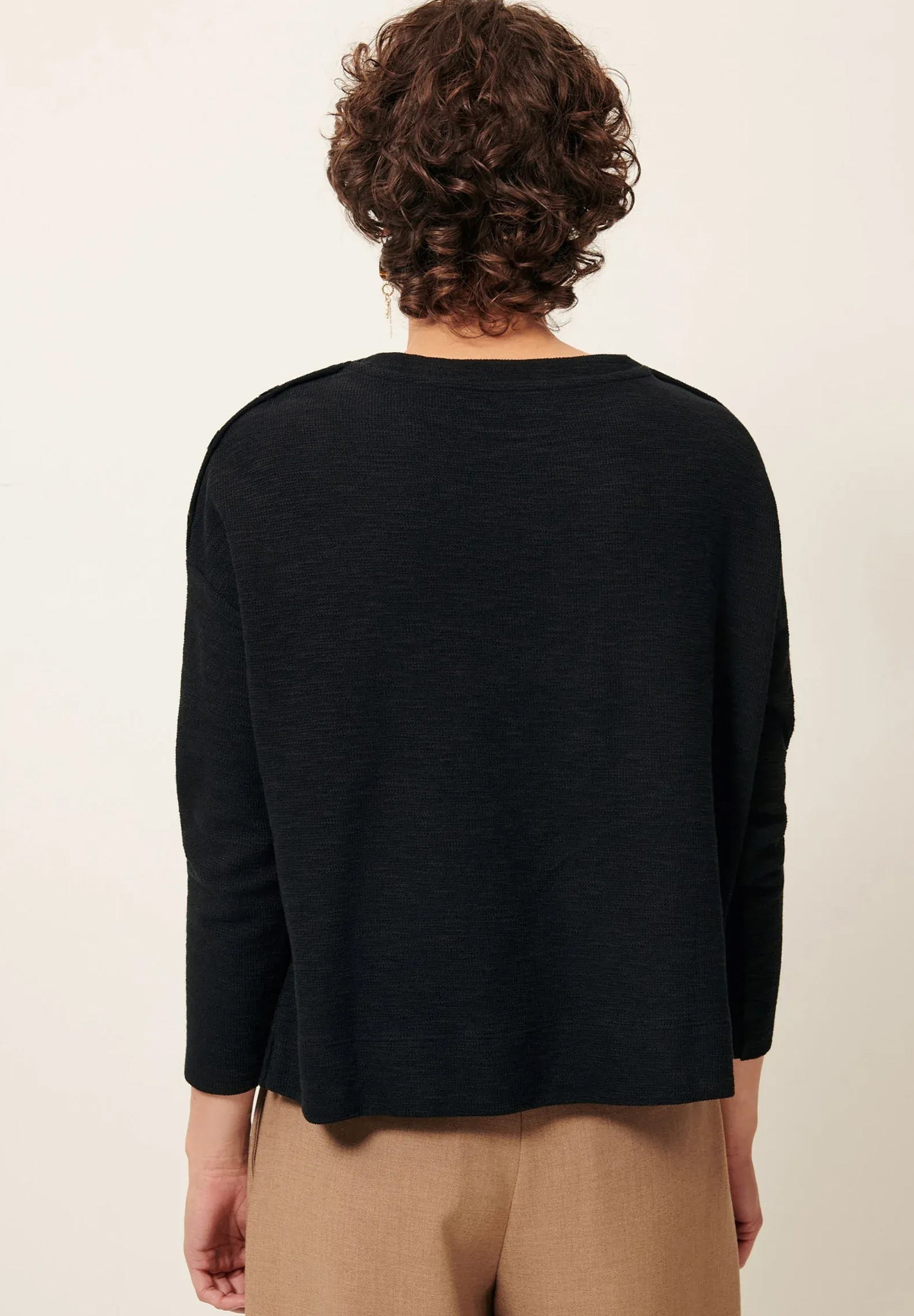 SESSUN - Austin - Black - BACKYARD