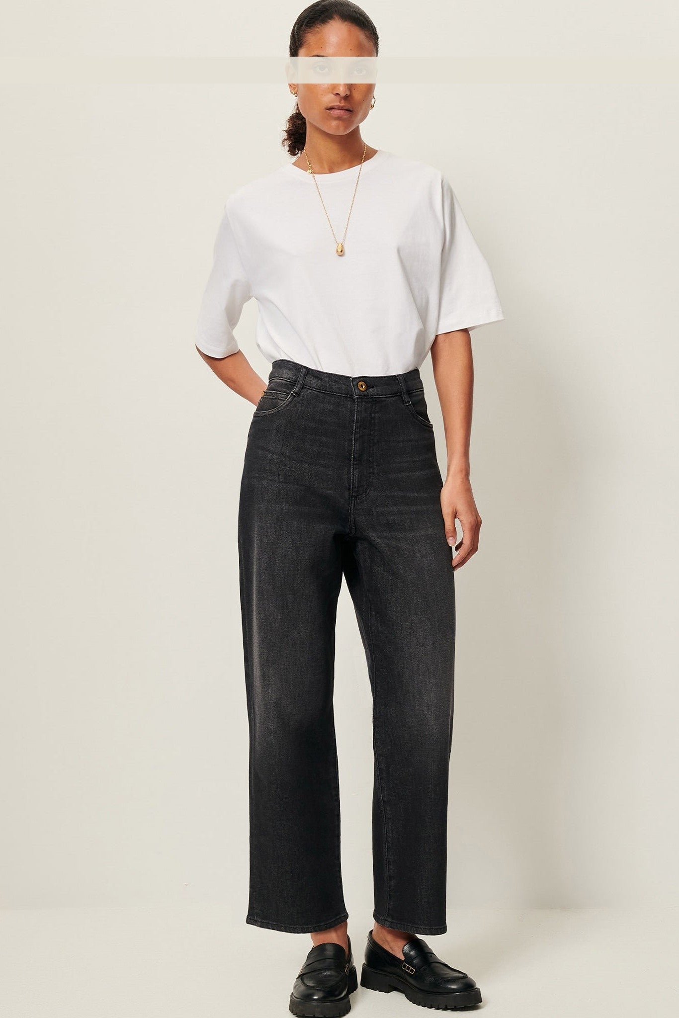 SESSUN - Bay Cruise - Brocken Black - BACKYARD