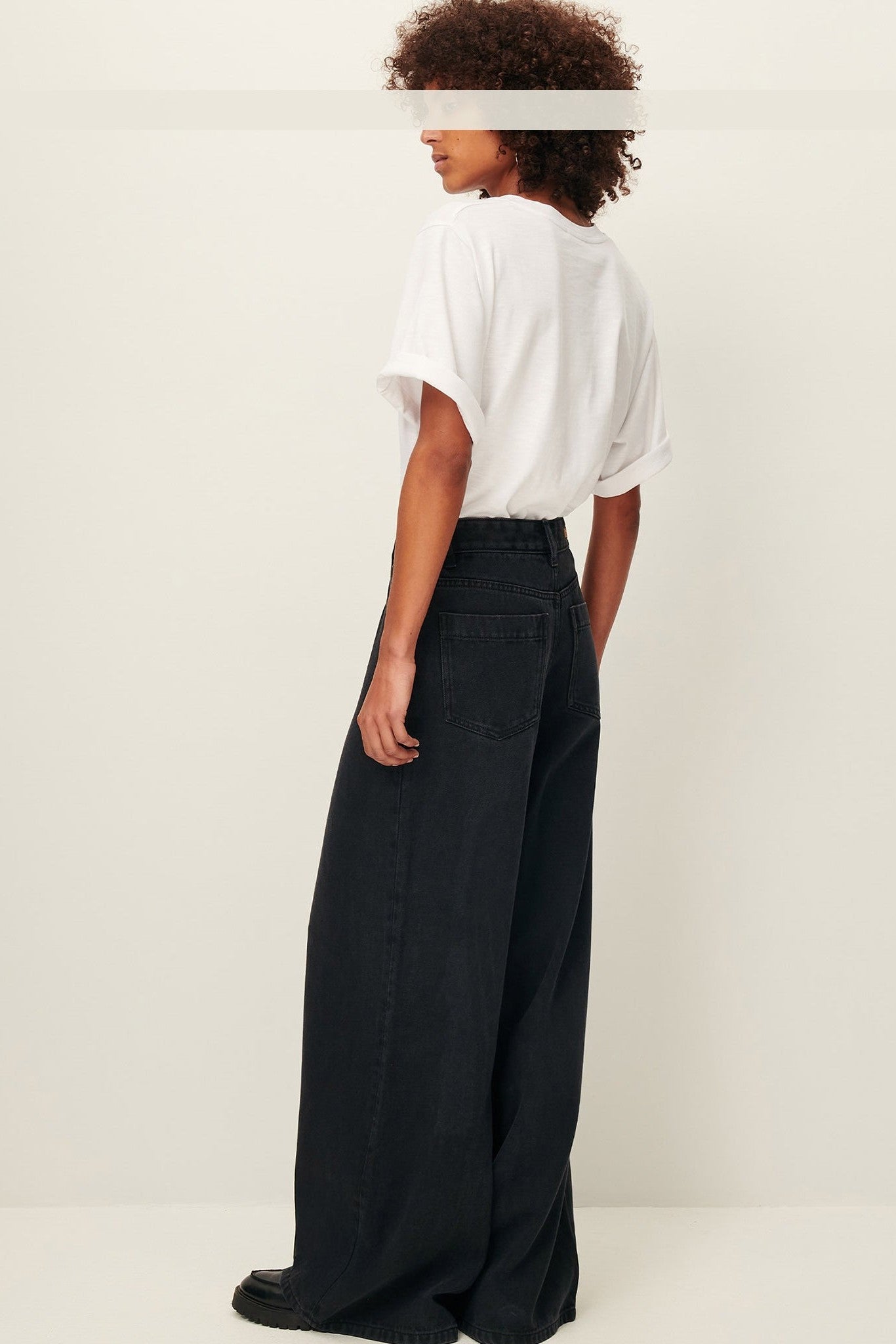 SESSUN - Dalt - Black - BACKYARD