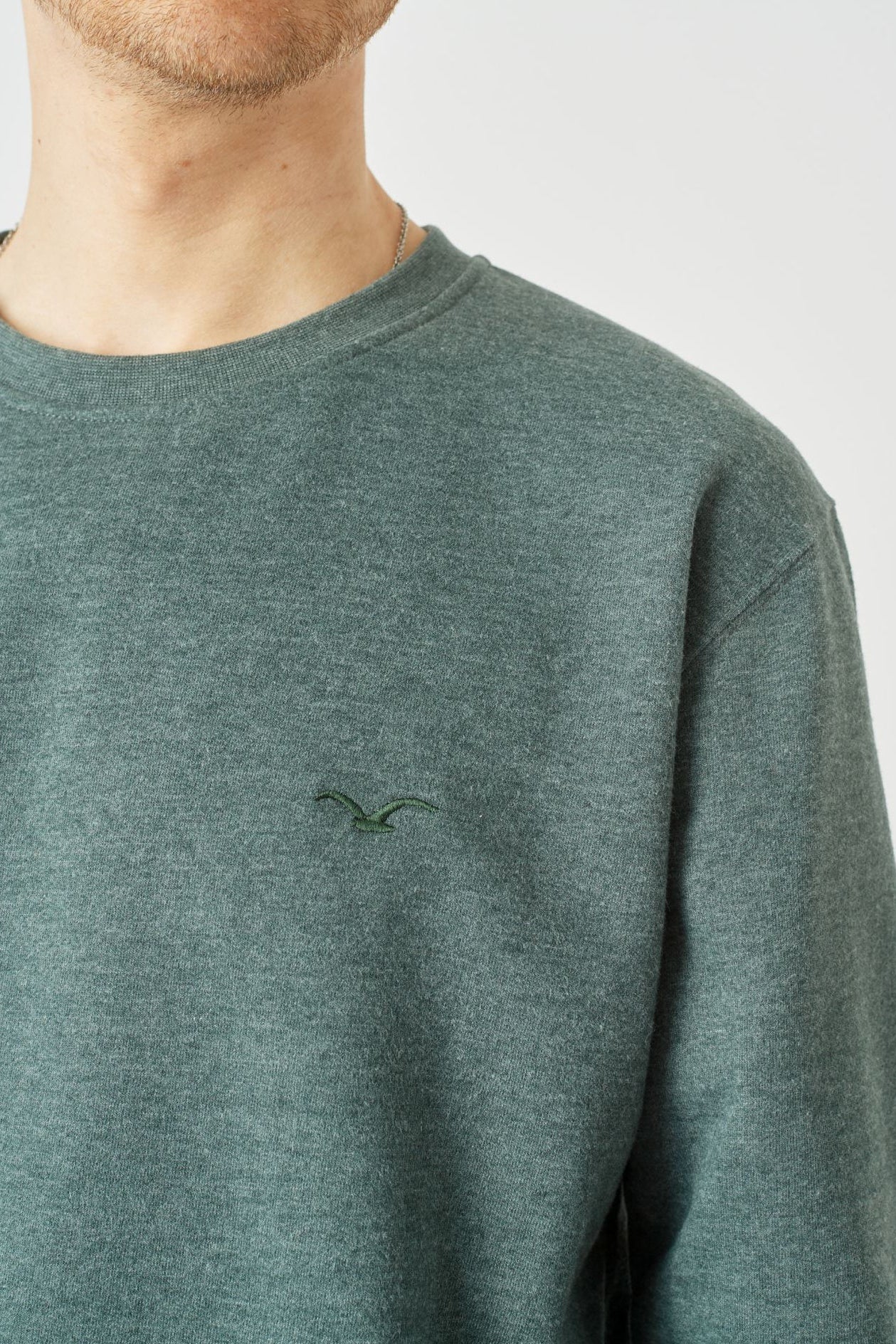CLEPTOMANICX - Ligull Crewneck - Heather Scarab Green - BACKYARD