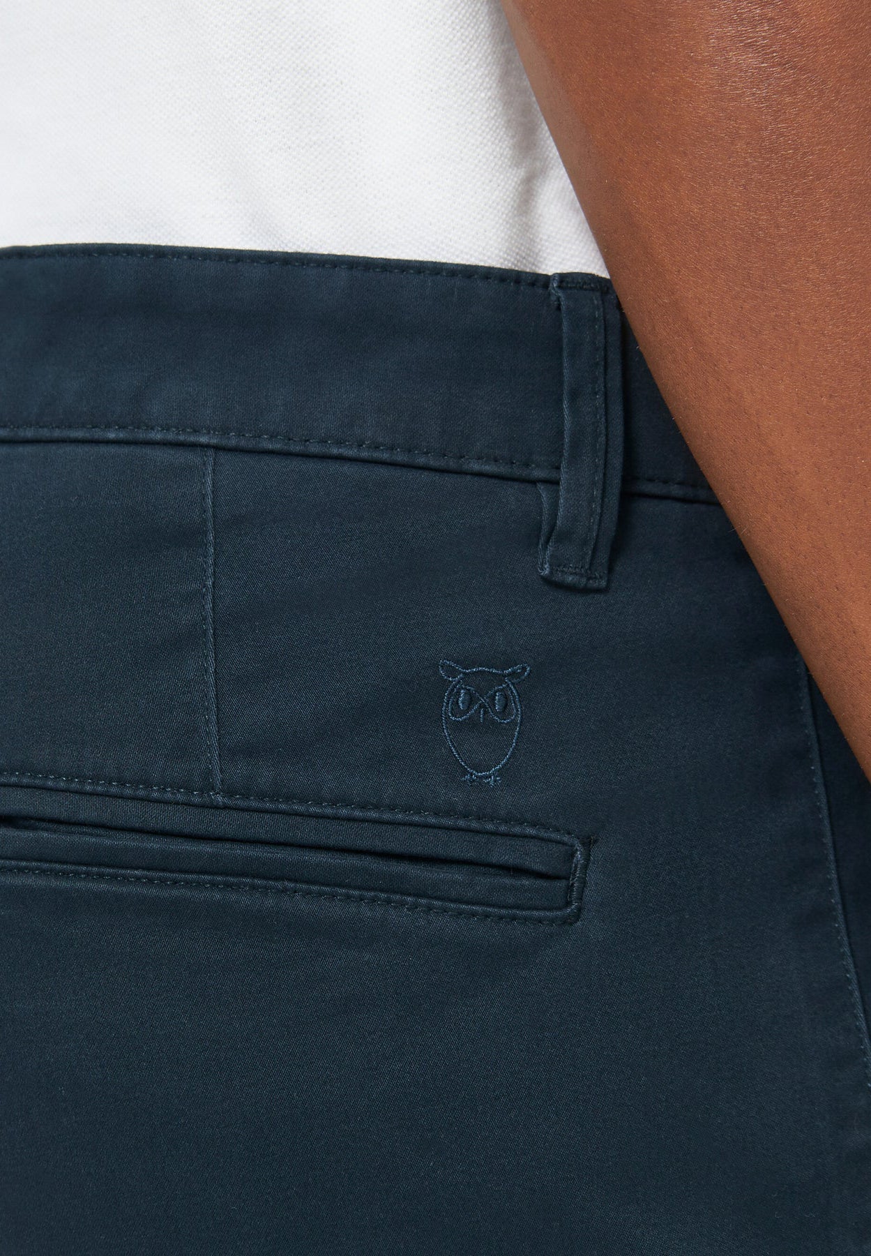 KNOWLEDGE COTTON - Luca Slim Twill Chino Pants - Total Eclipse - BACKYARD