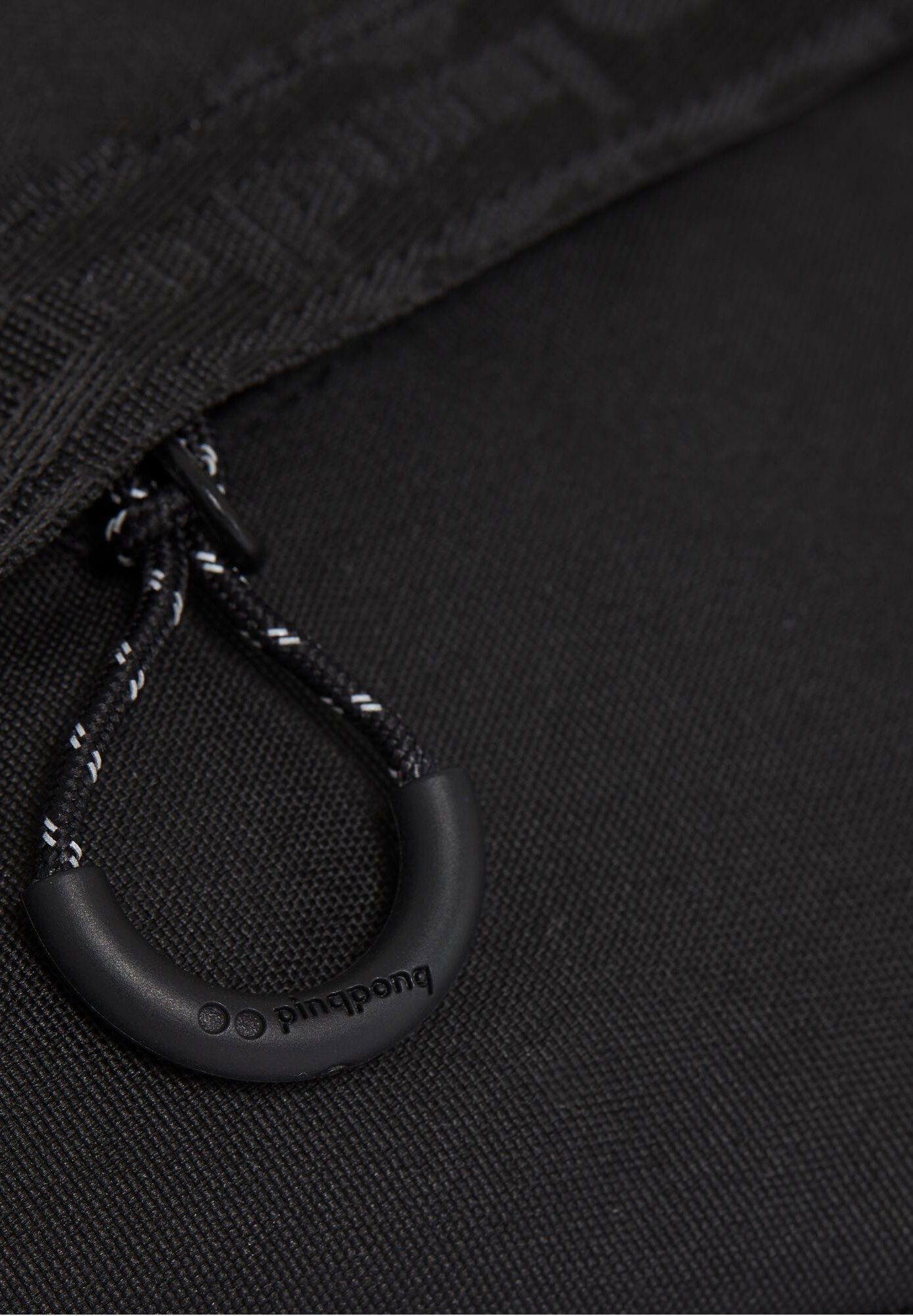 PINQPONQ - Brik Hipbag - Rooted Black - BACKYARD