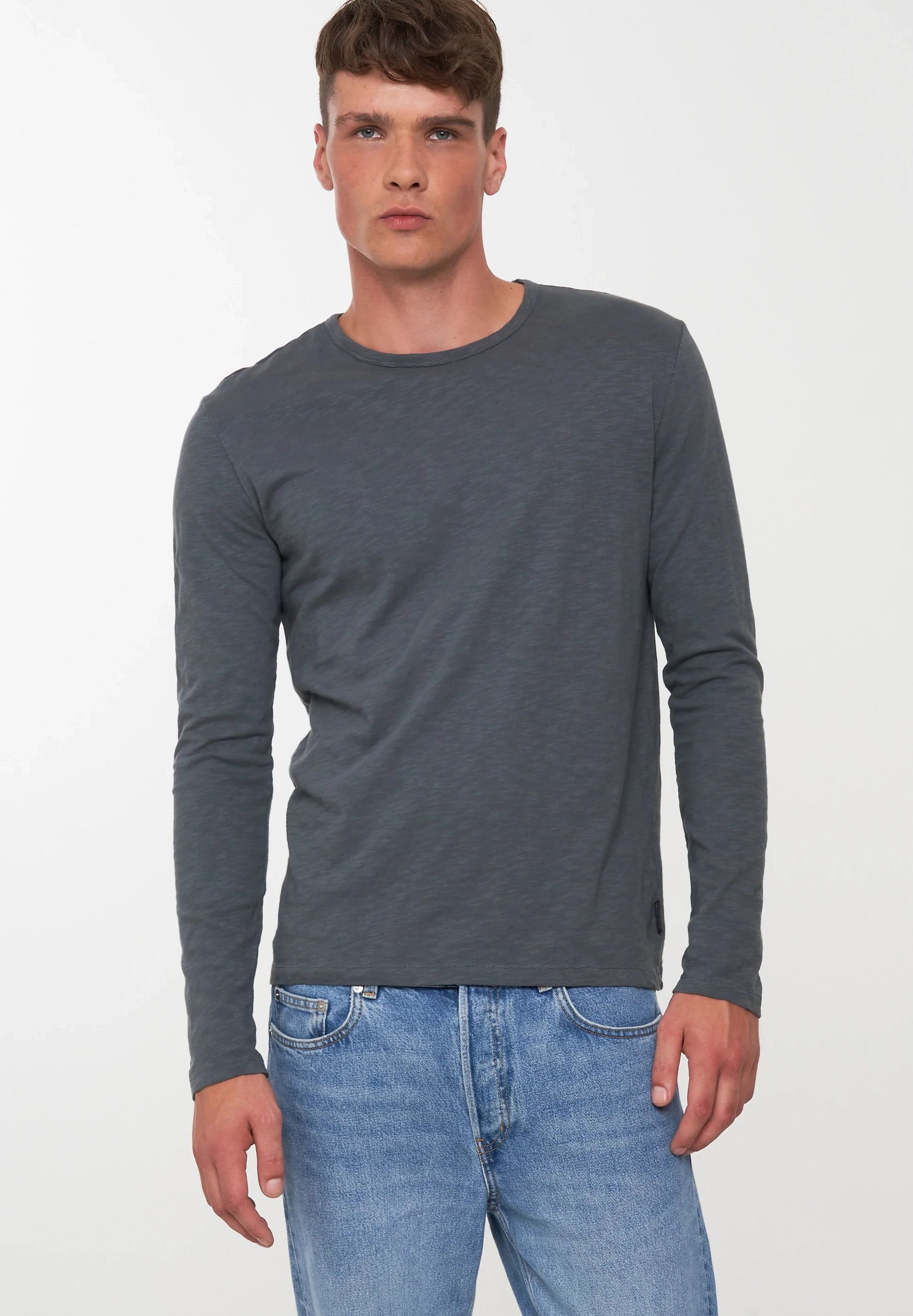 RECOLUTION - Maca - Dove Blue - BACKYARD