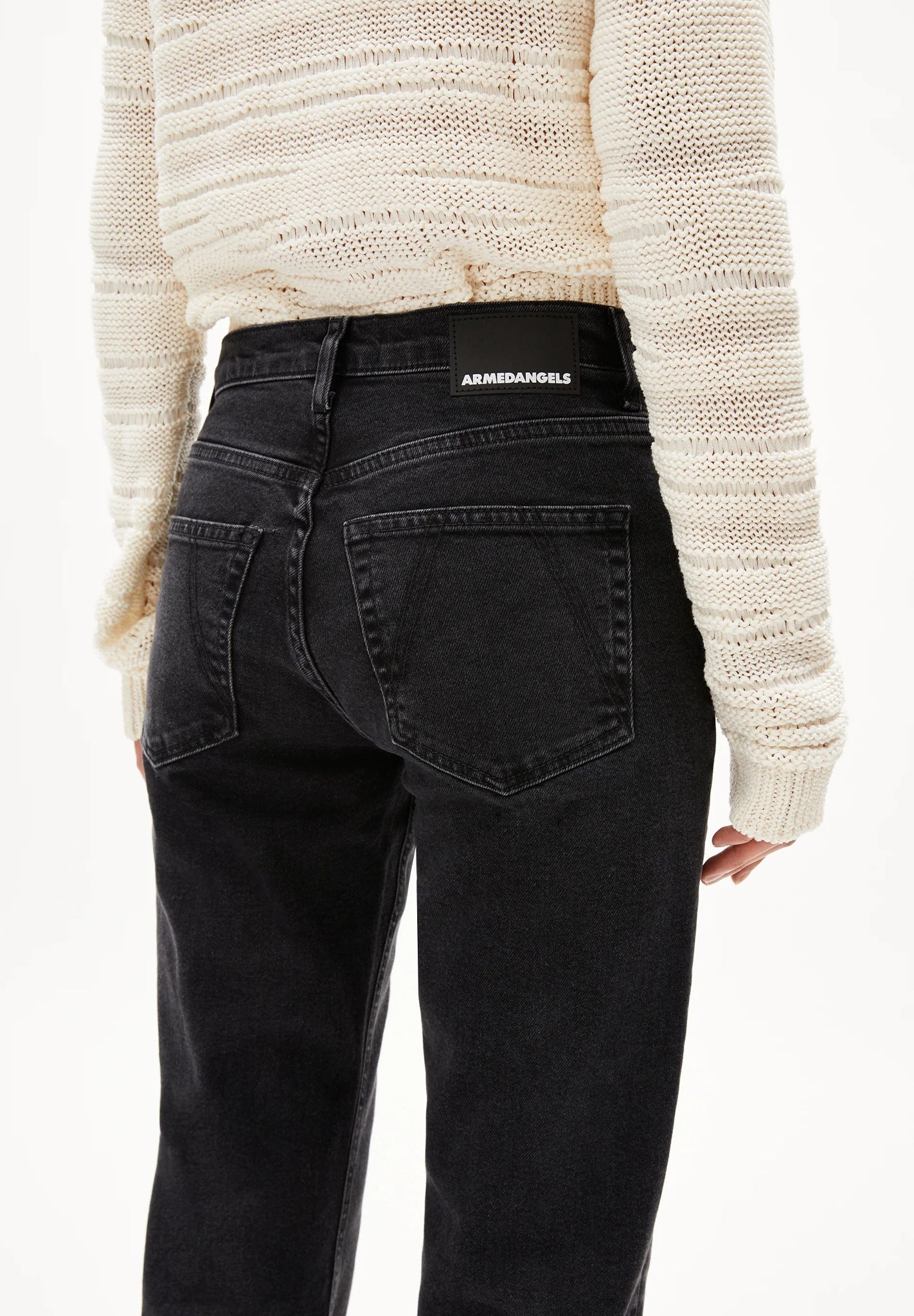ARMEDANGELS - Carenaa - Ebony - BACKYARD