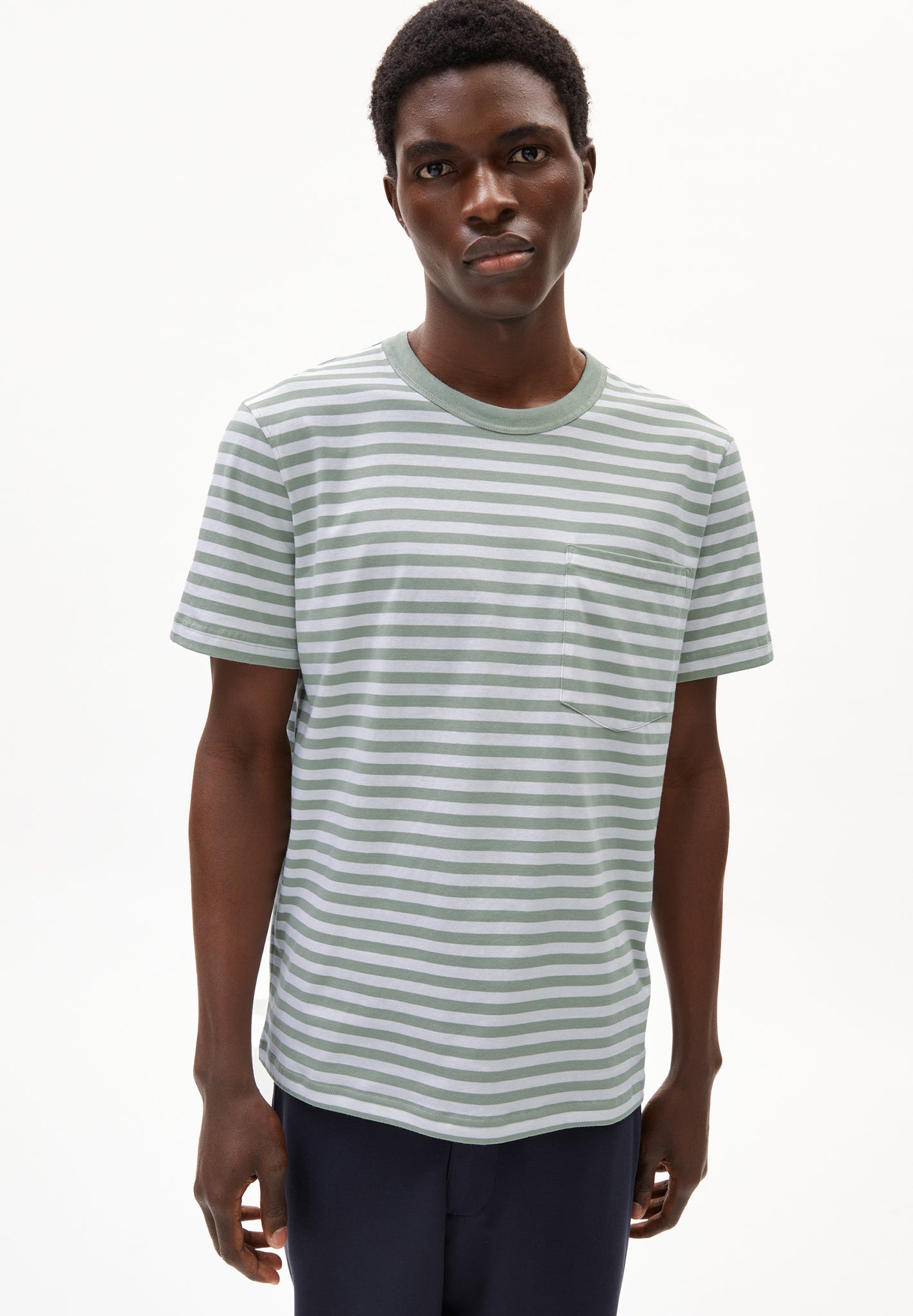 ARMEDANGELS - Maarkos Pocket Stripes - Seagreen Broken White - BACKYARD