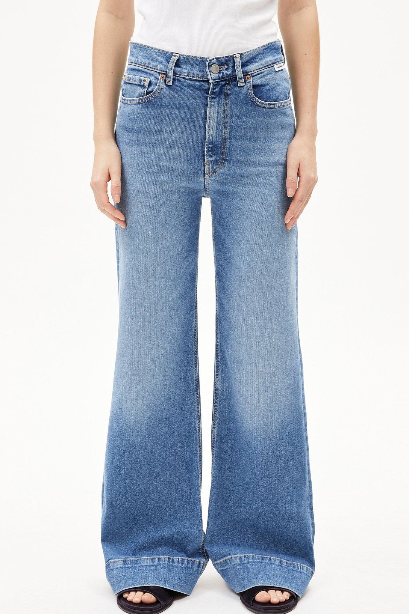 ARMEDANGELS - Murliaa - Lighten - BACKYARD