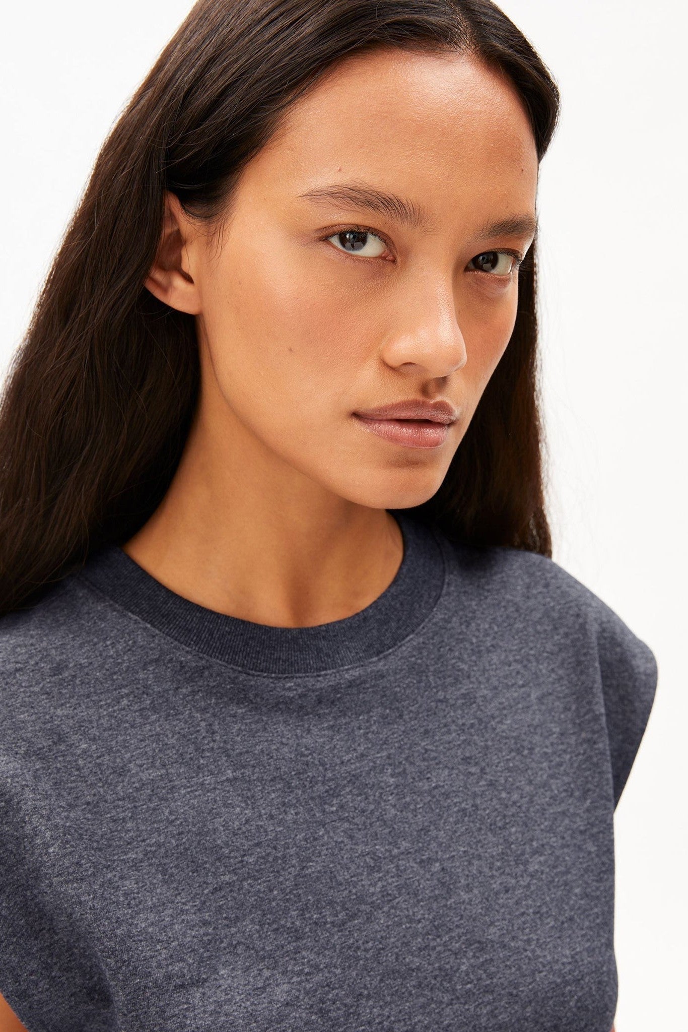 ARMEDANGELS - Un - Wasted Top - Steel Melange Undyed - BACKYARD