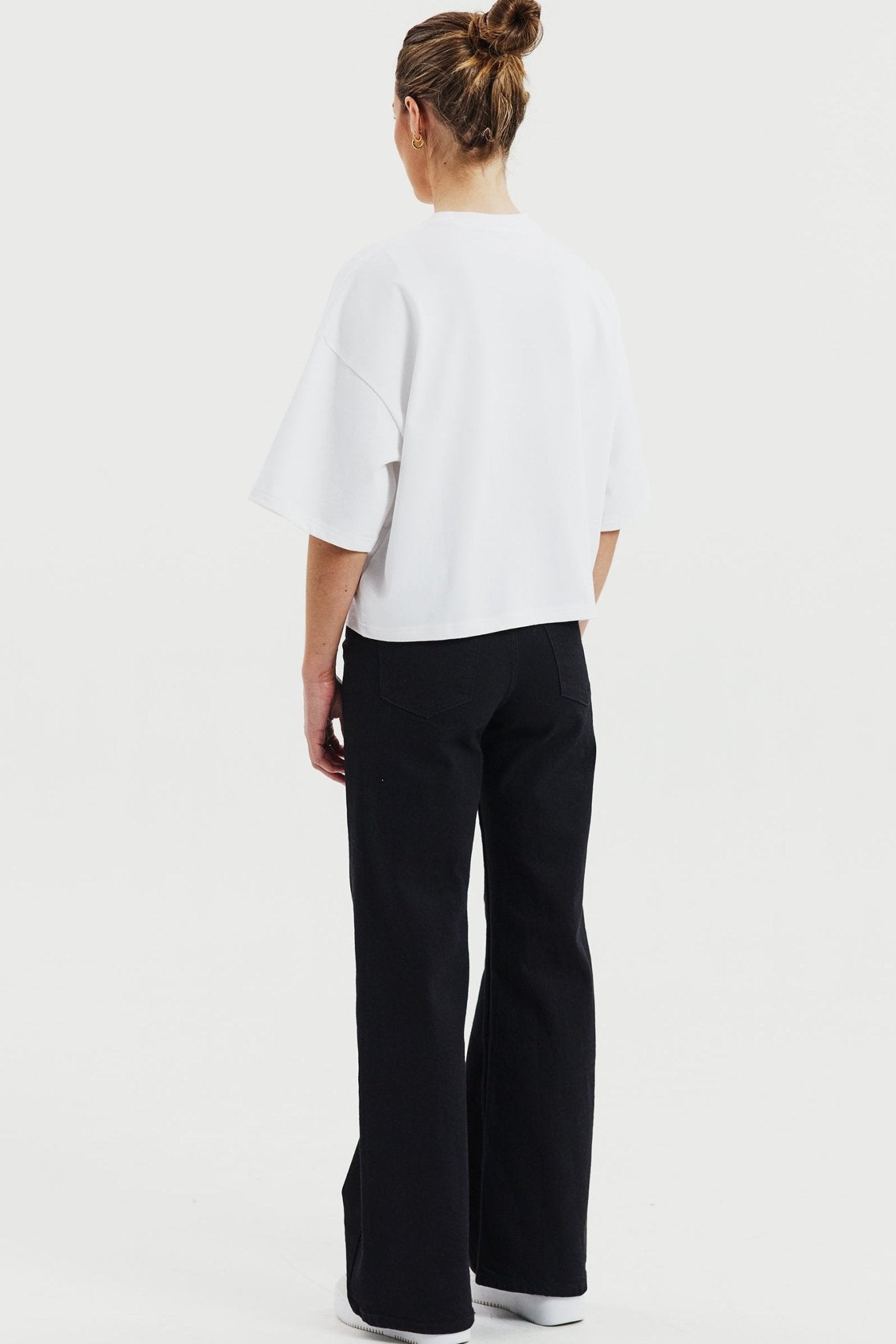 BREAD & BOXERS - Heavy Tee - White - BACKYARD