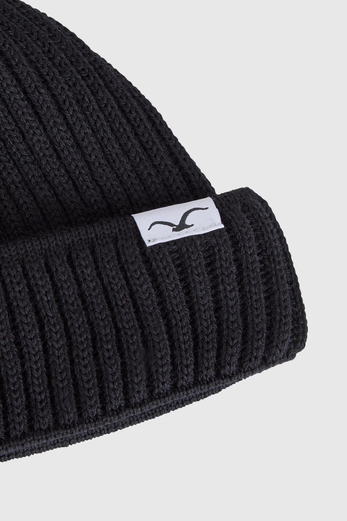 CLEPTOMANICX-Beanie Storm Short-Black-BACKYARD