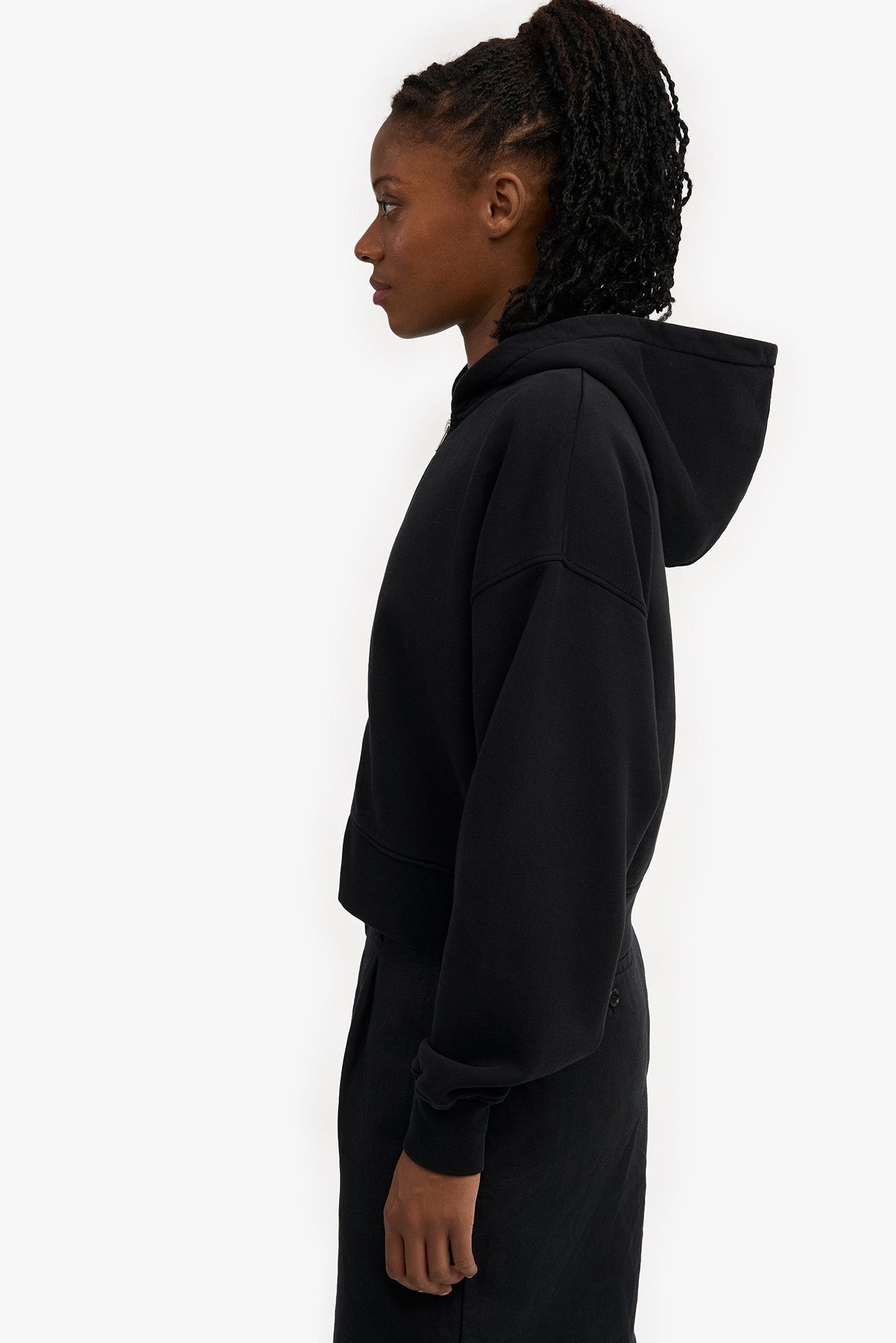 COLORFUL STANDARD - Organic Crop Zip Hood - Deep Black - BACKYARD