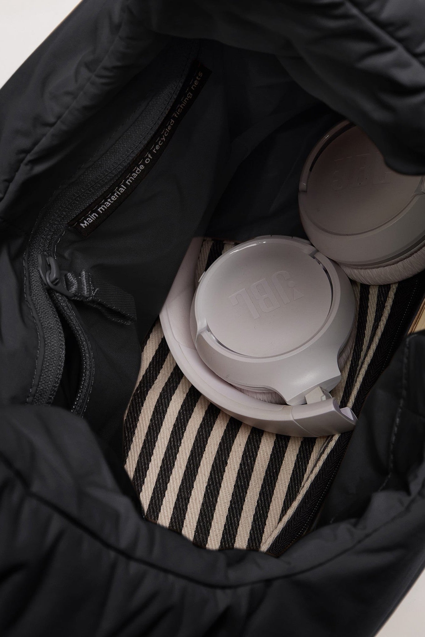 GOT BAG - Cloud Shoulder Bag - Black Monochrome - BACKYARD