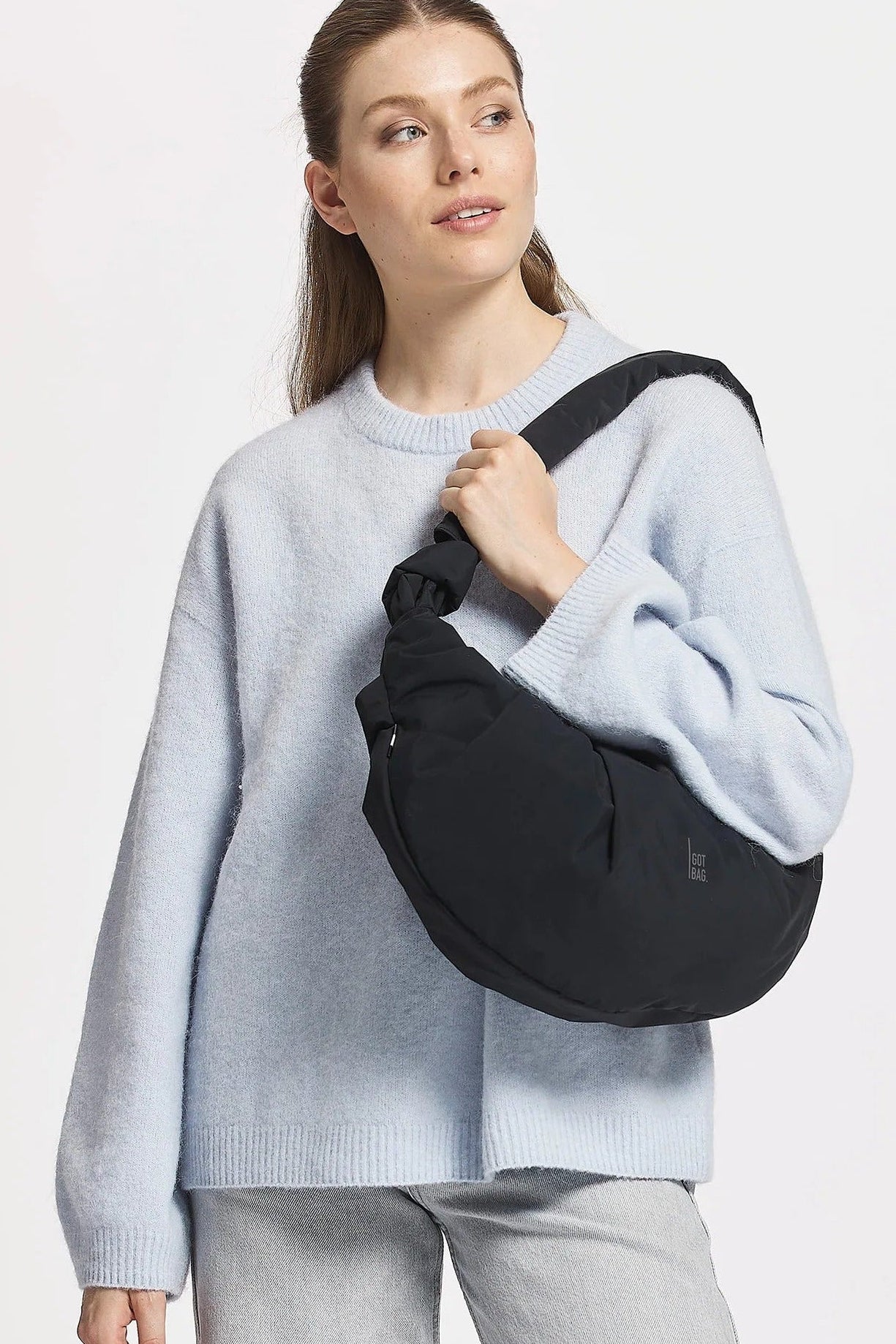 GOT BAG - Pleat Moon Bag Large - Black - BACKYARD
