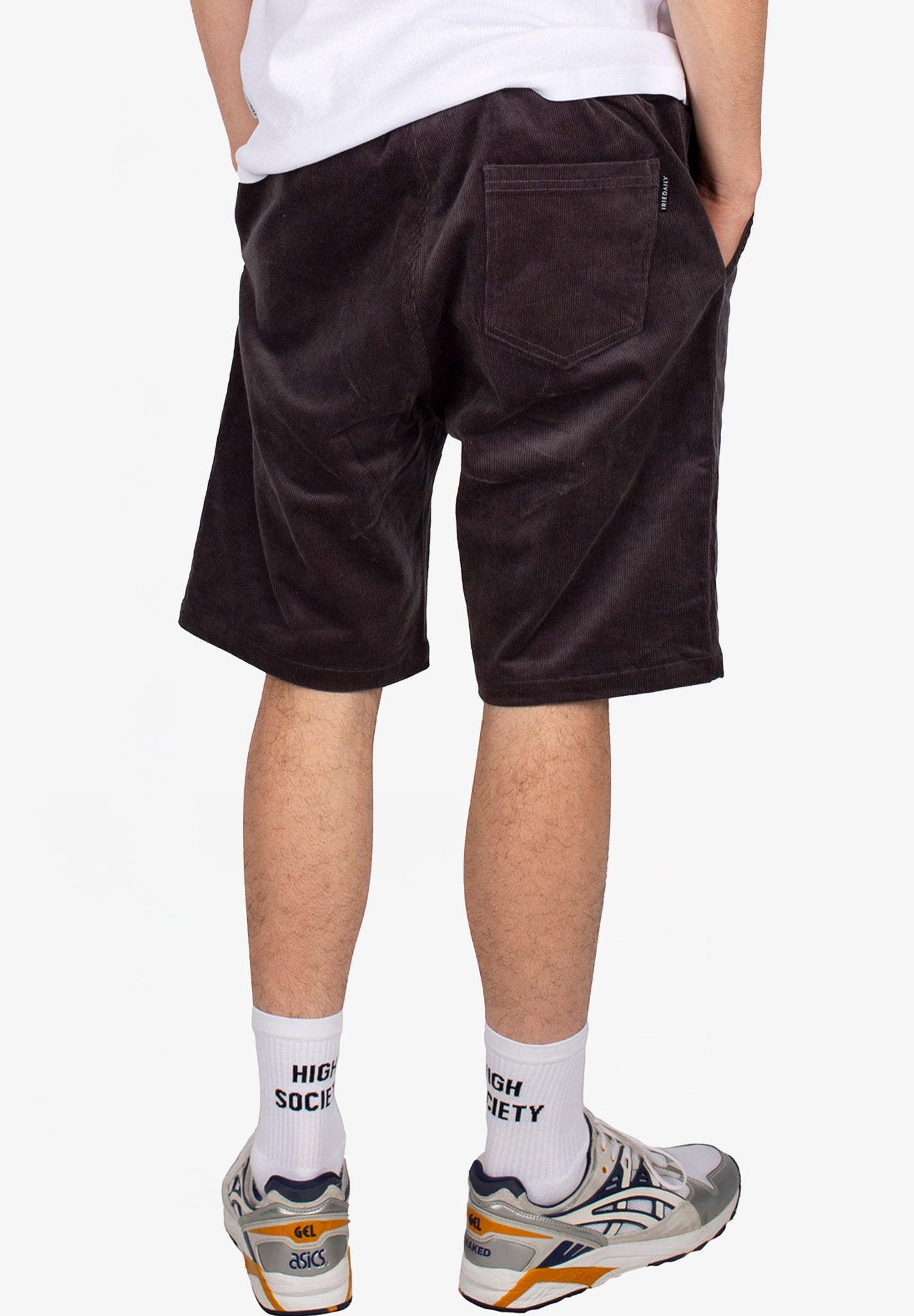 IRIEDAILY - Corvin Short - Anthracite - BACKYARD