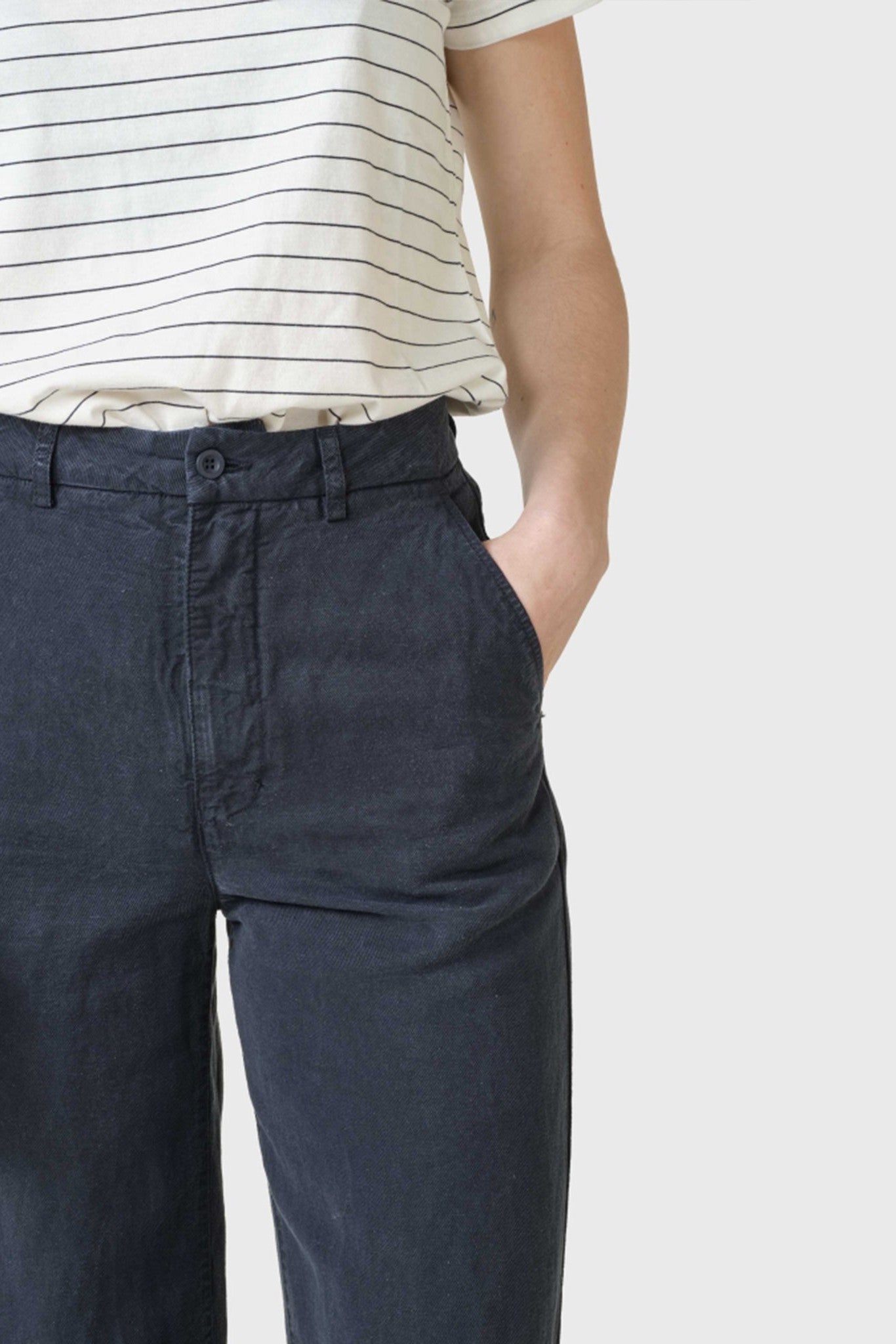 KLITMOLLER COLLECTIVE - Lydia Lyocell Pants - Navy - BACKYARD