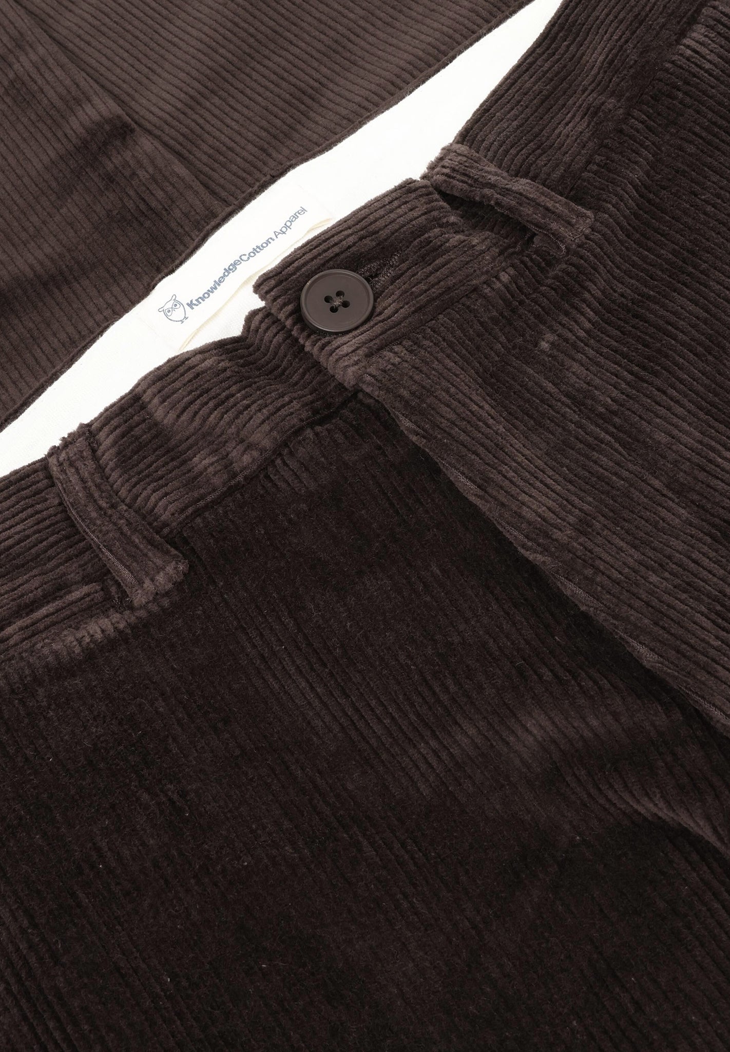 KNOWLEDGE COTTON - Chuck Regular Cord Chino Pants - Chocolate Torte - BACKYARD