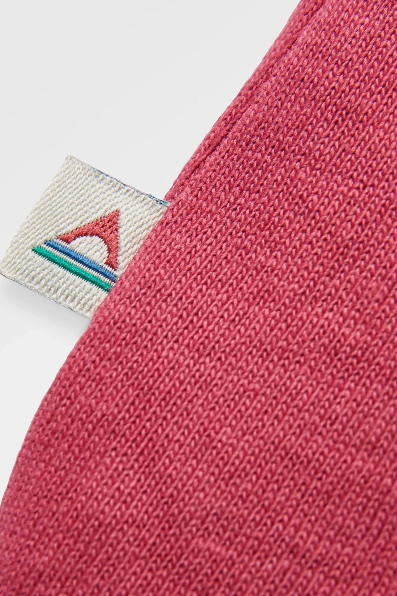 PASSENGER - Roamer Women's T-Shirt - Garnet - BACKYARD