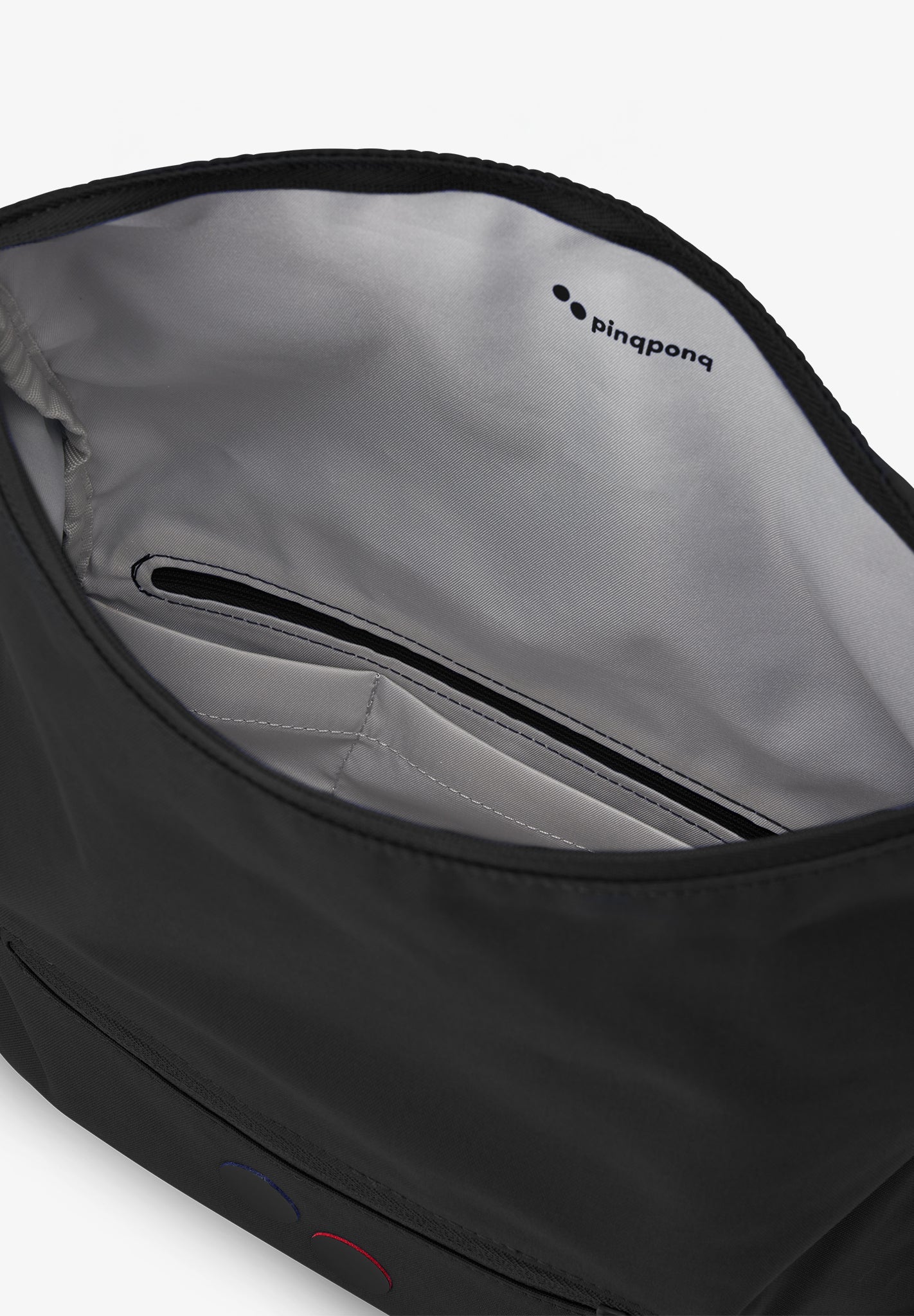 PINQPONQ - Aksel Hipbag - Rooted Black - BACKYARD